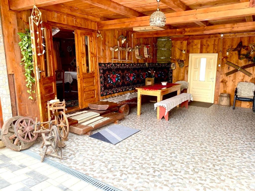Casa Agroturistica Tarancuta din Vatra Moldovitei view 3