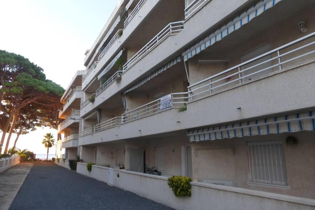 APARTAMENTO A 1ª LINEA DE MAR, VILAFORTUNY view 2