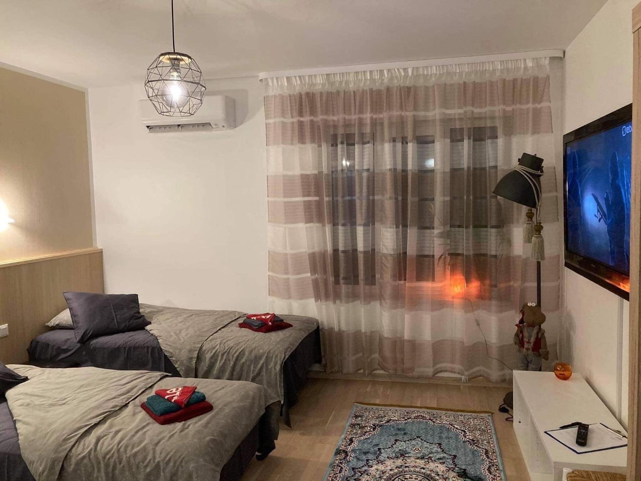 Renthouse Guest Apartment LOREEN