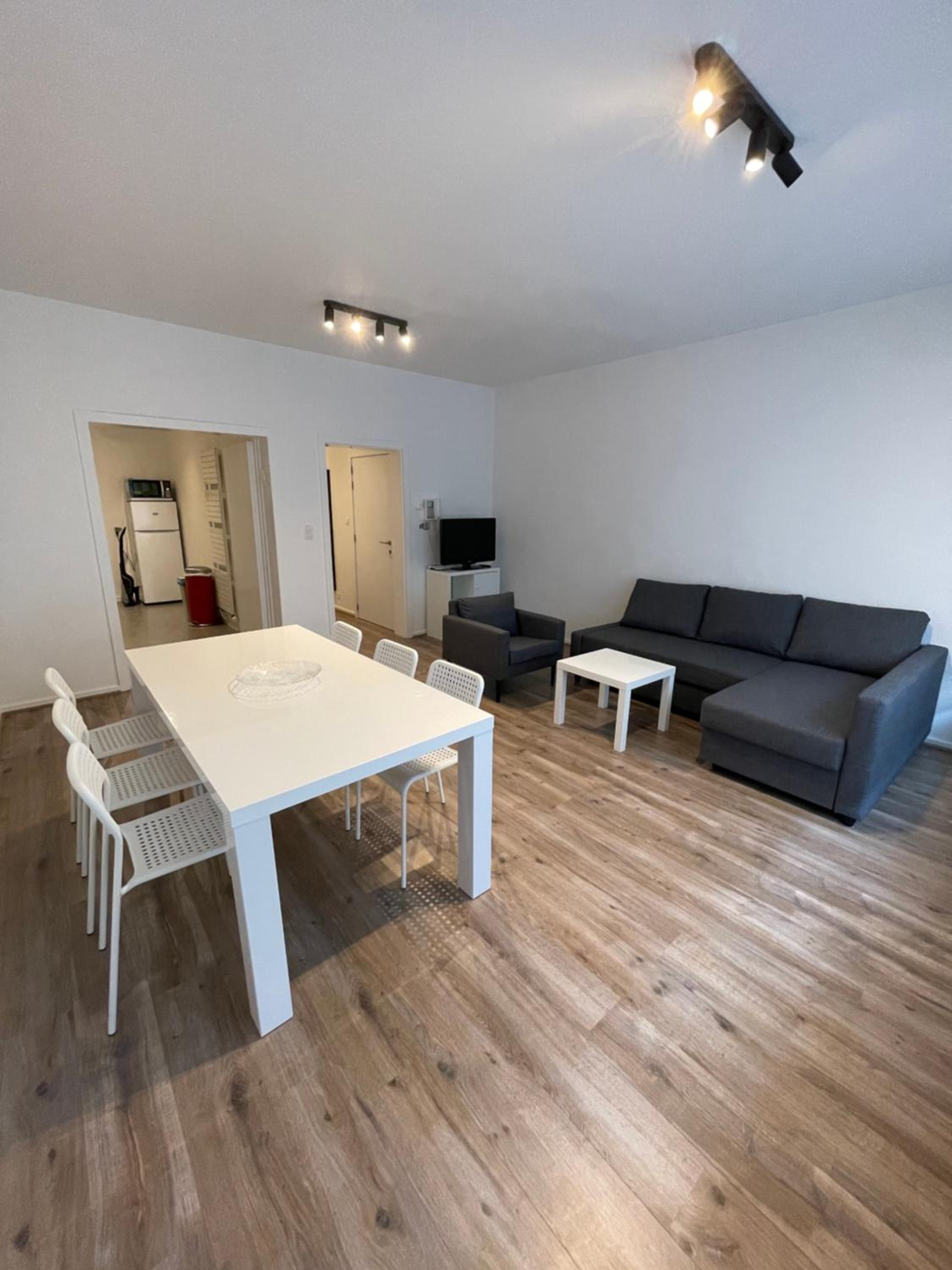 Lovely 2 bedroom appartment near Knokke-Strand Beach Bar view 3
