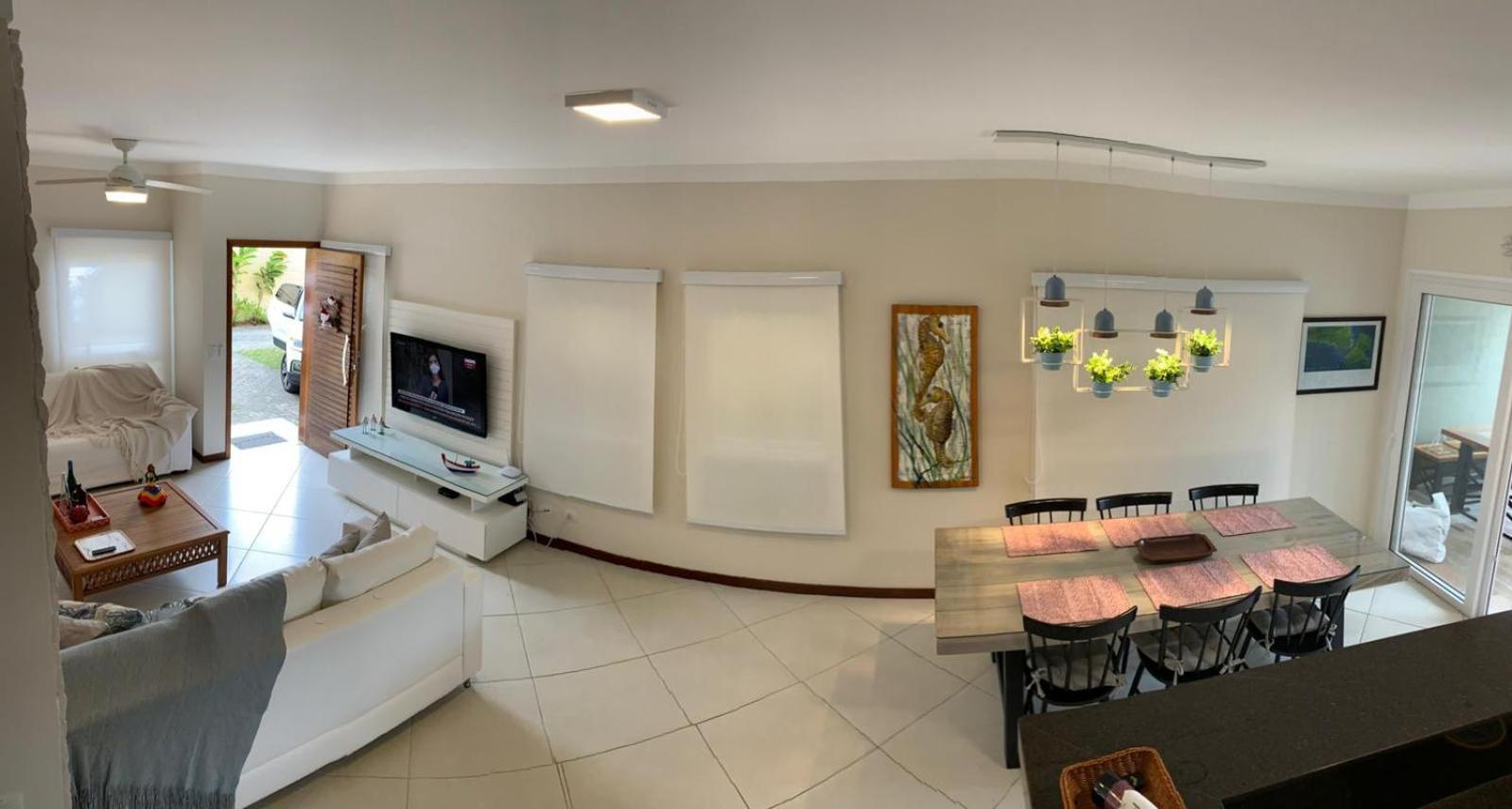 Casa em condomínio fechado, com piscina privativa em Juquehy