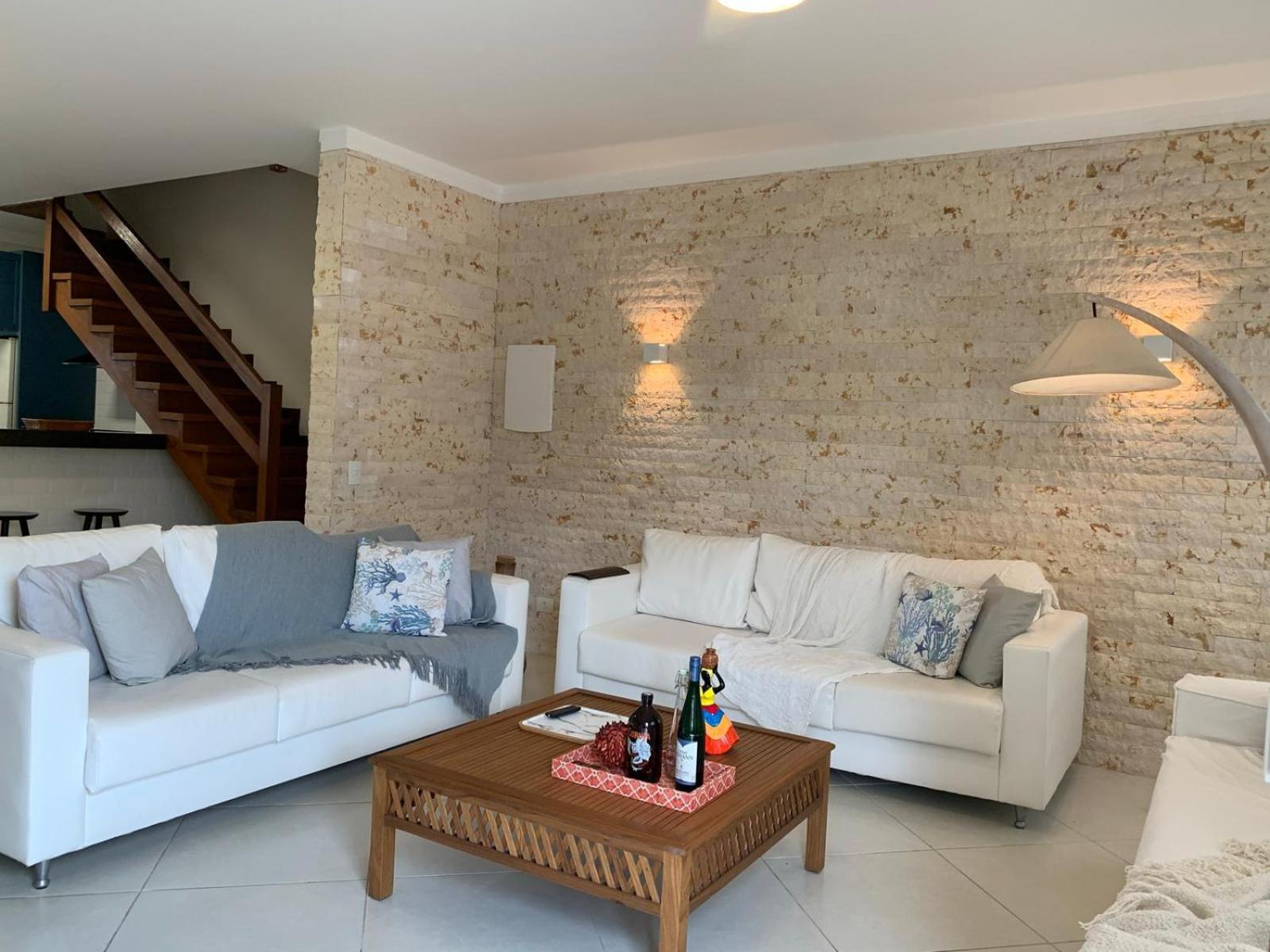 Casa em condomínio fechado, com piscina privativa em Juquehy