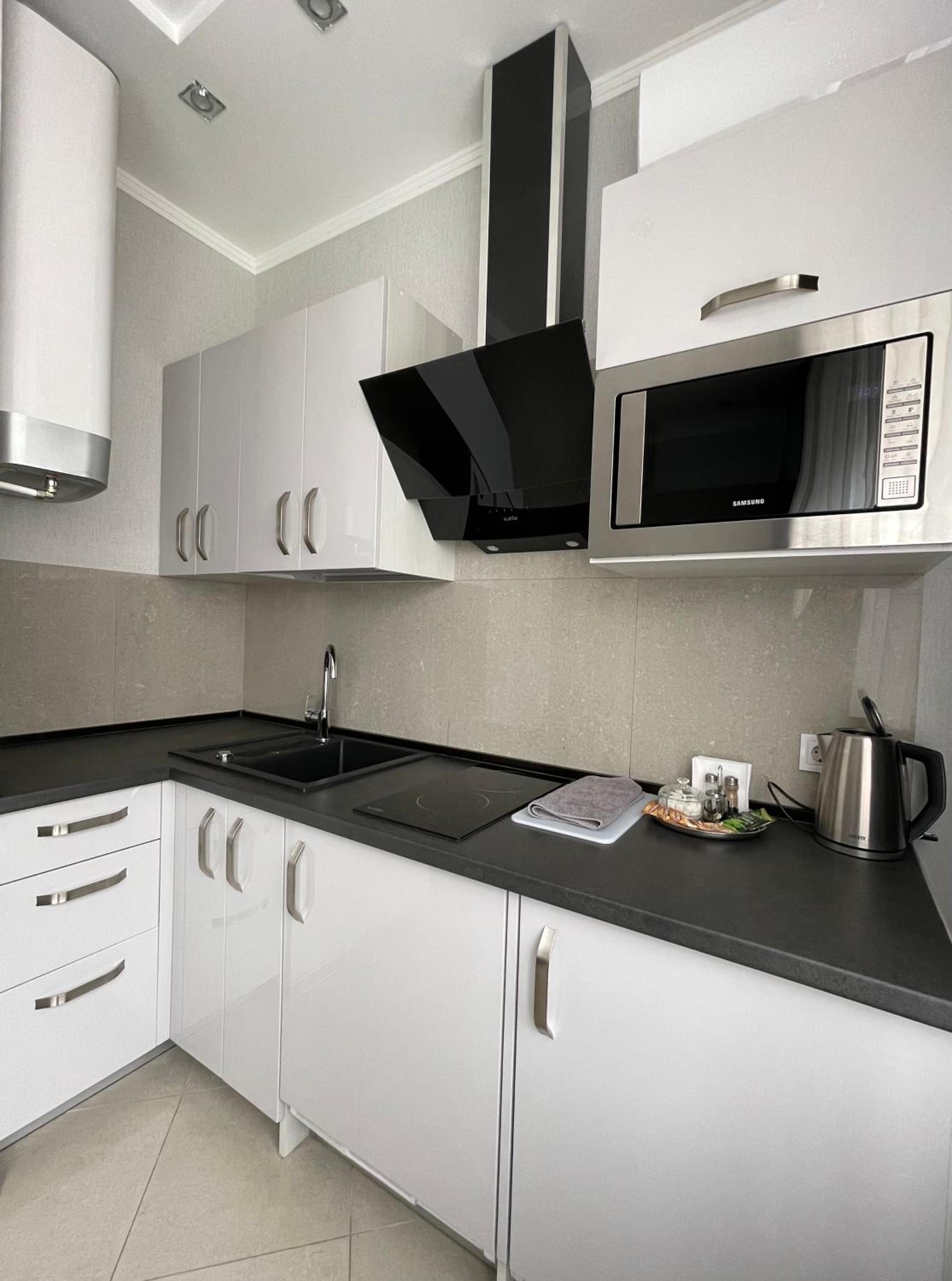 The Rooms Apart en Odesa — kitchen