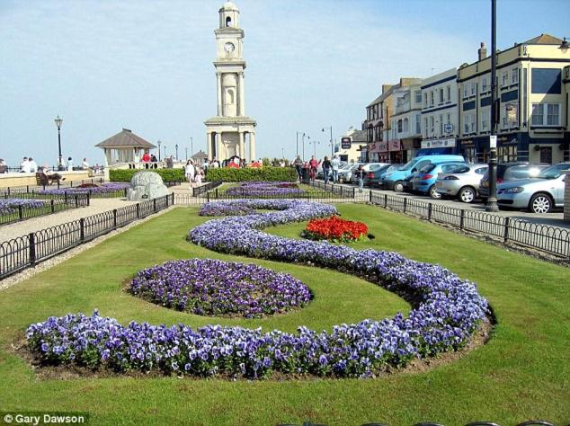 Grand 1 bed Georgian Suite at Florence House, in the heart of Herne Bay and 300m from beach view 5