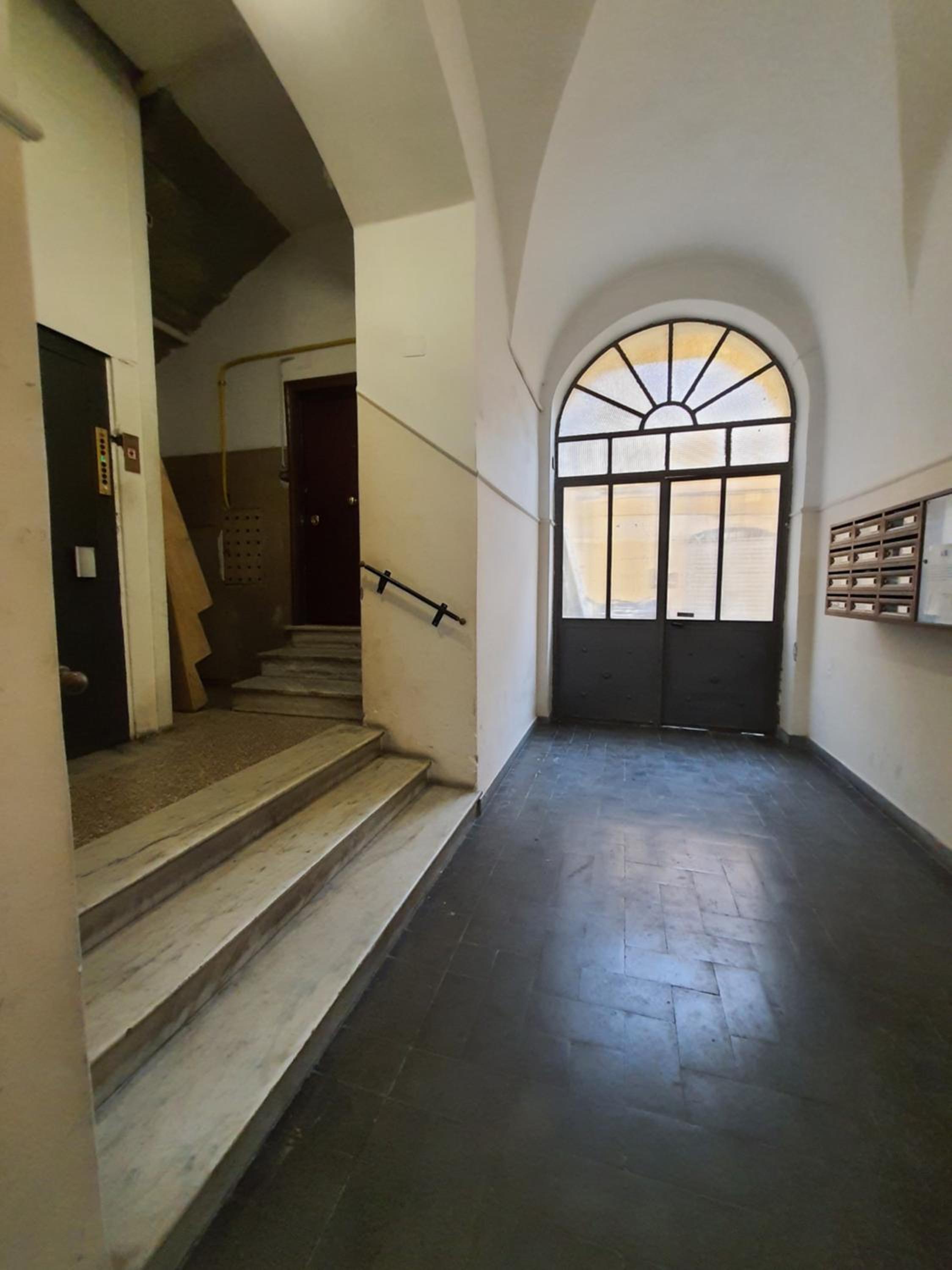 CASA VACANZA COLOSSEO WHOLE HOLIDAY HOME APARTMENT da PAMINO & PRISCILLA