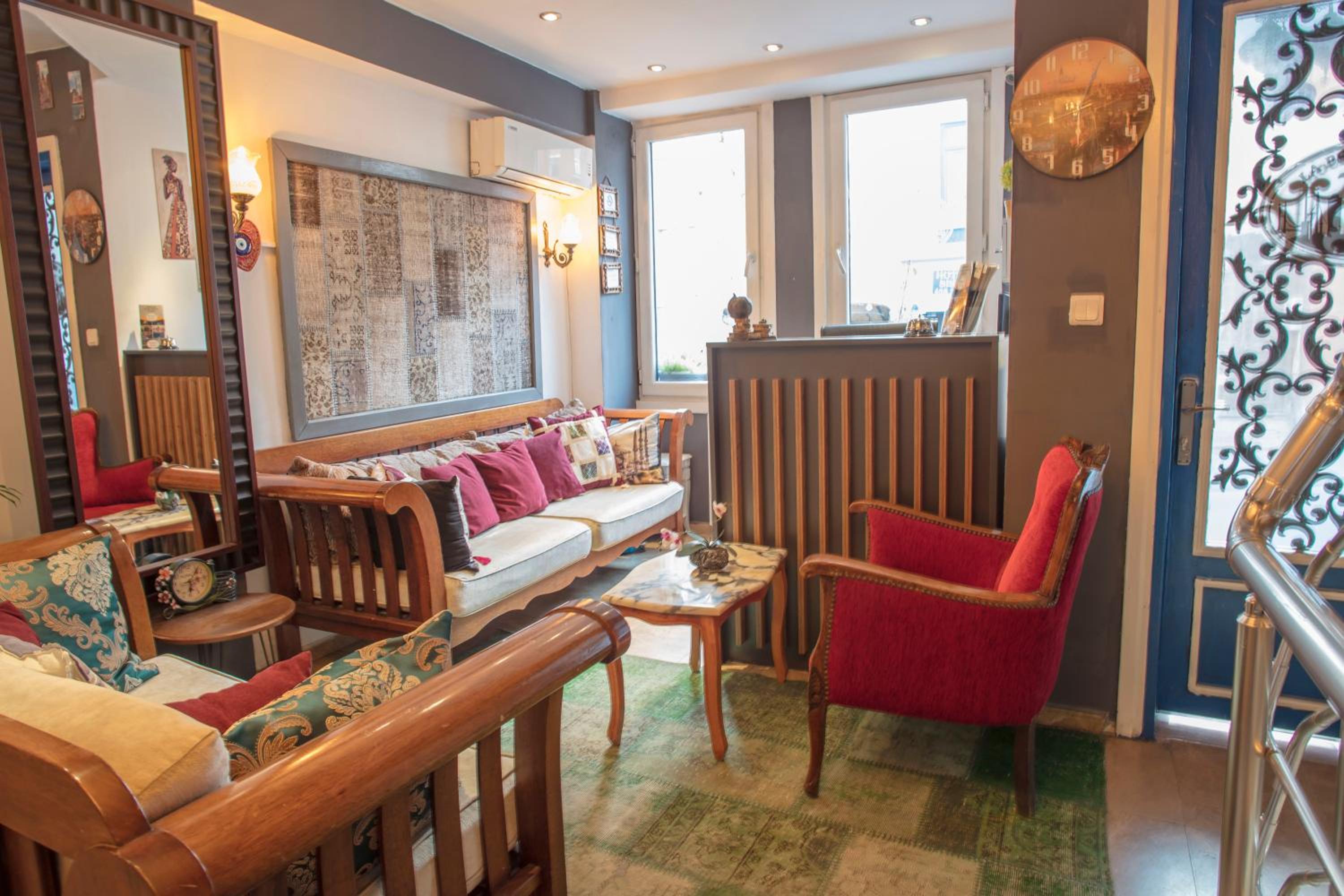 La Petite Maison Otel - Image 11