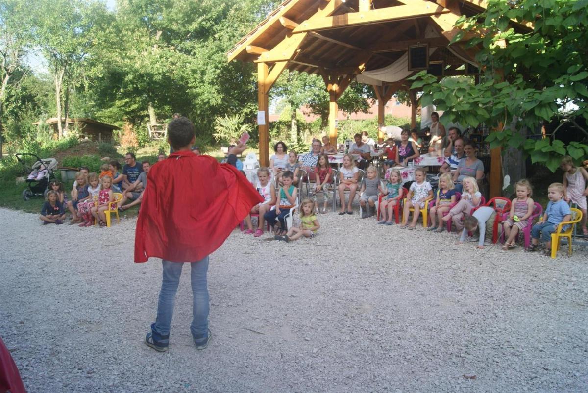 Photo 10