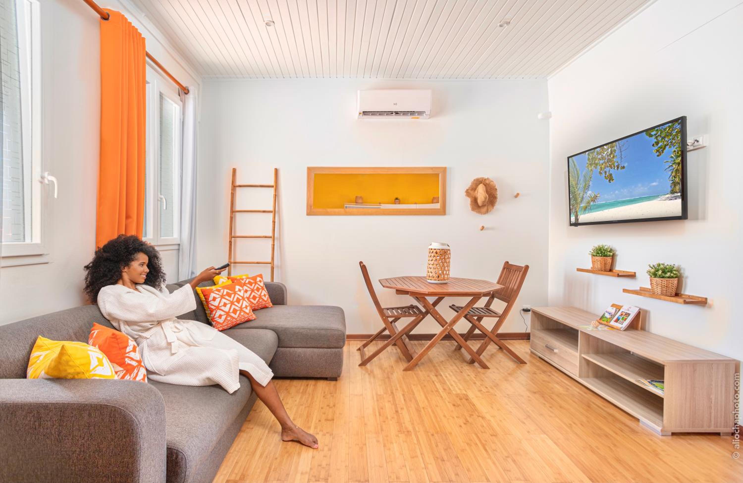 Foyal Suites