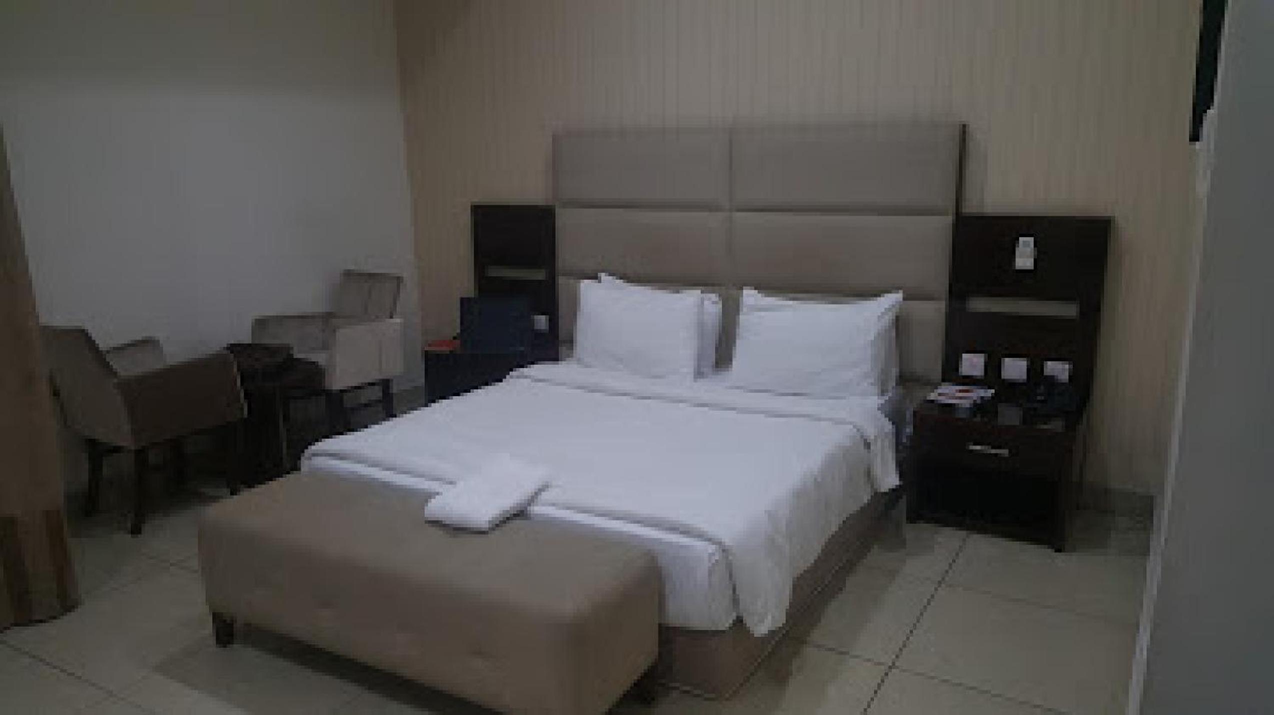 Full Moon Hotel-Guest Room view 2