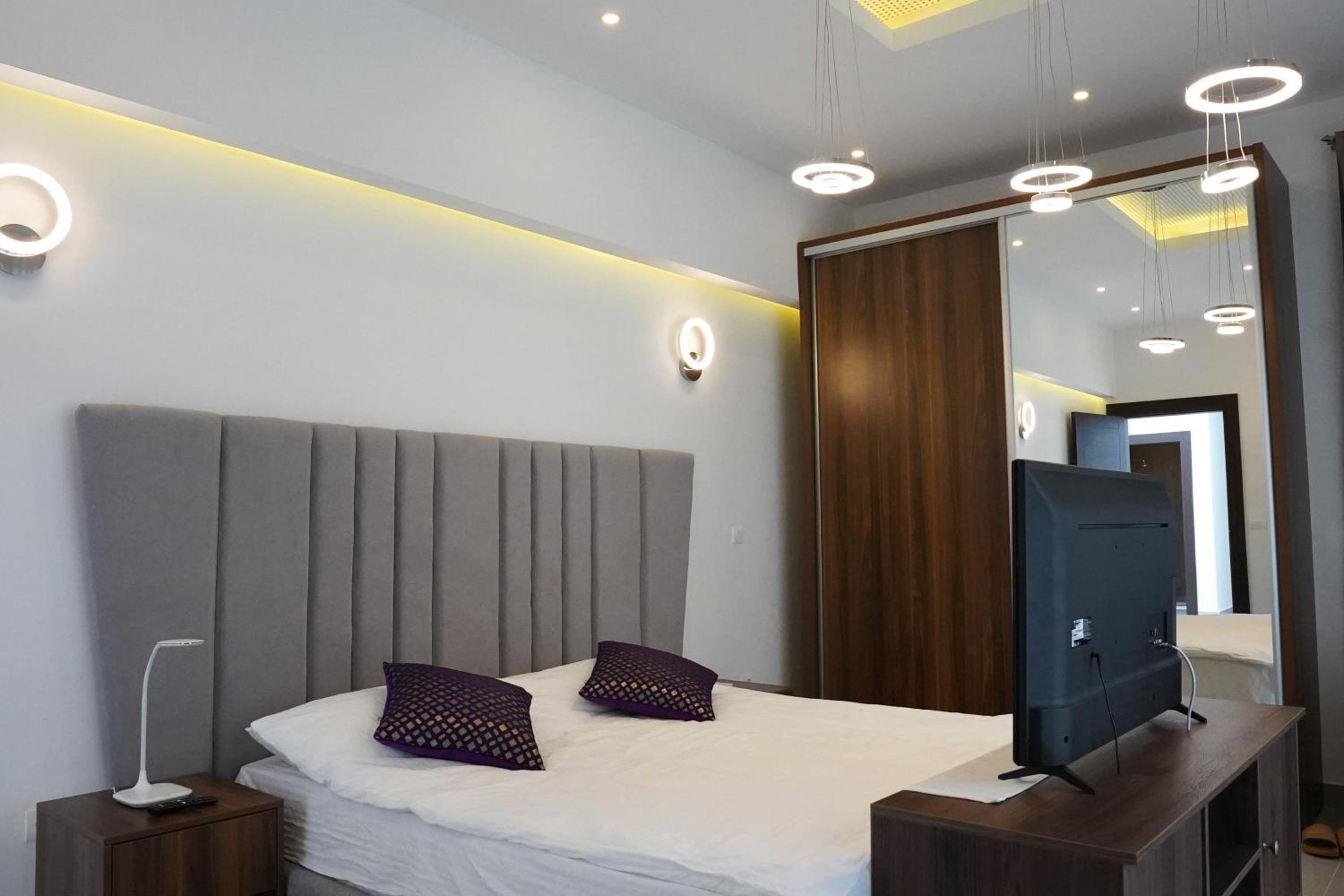 Al Hayat Apartments