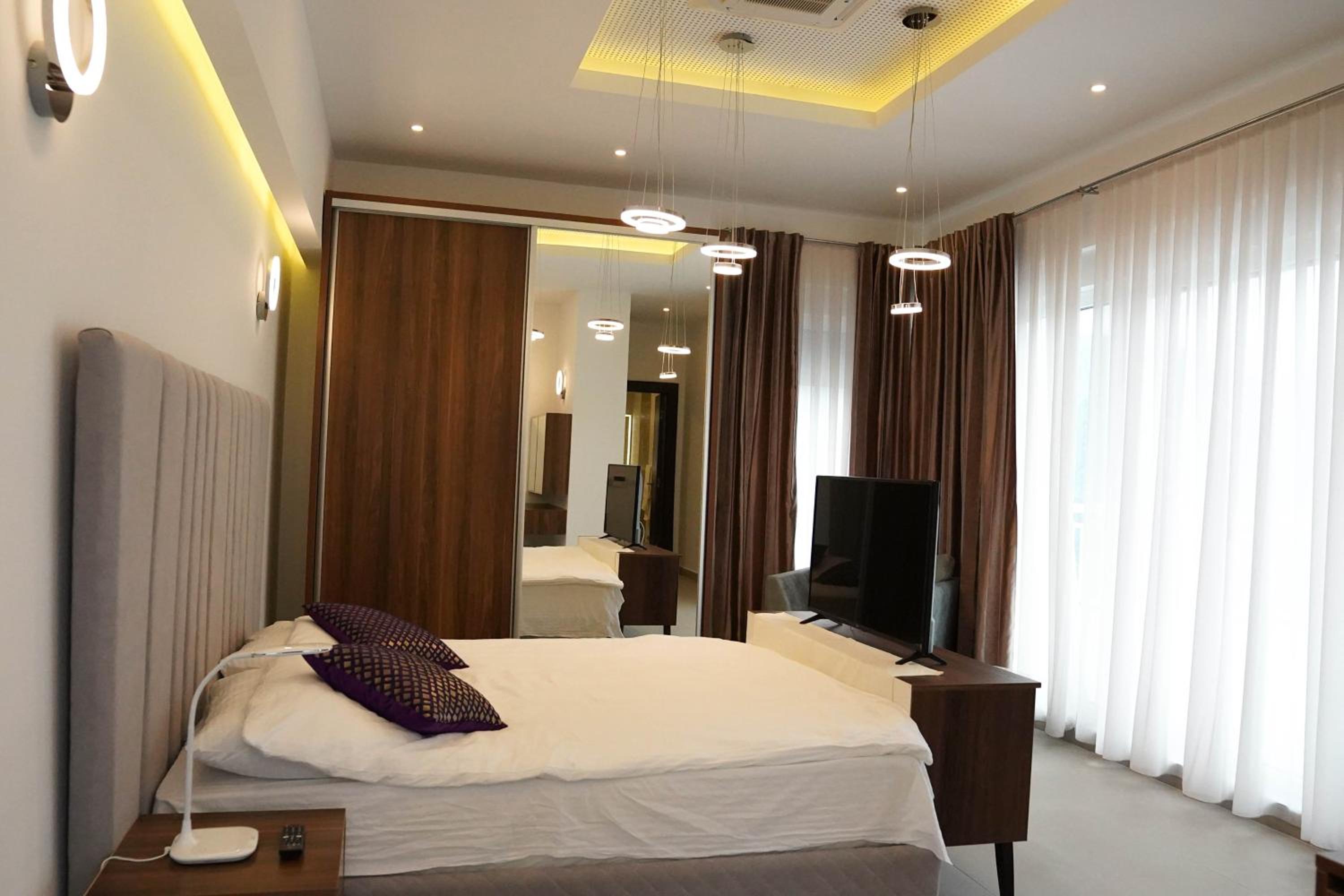 Al Hayat Apartments
