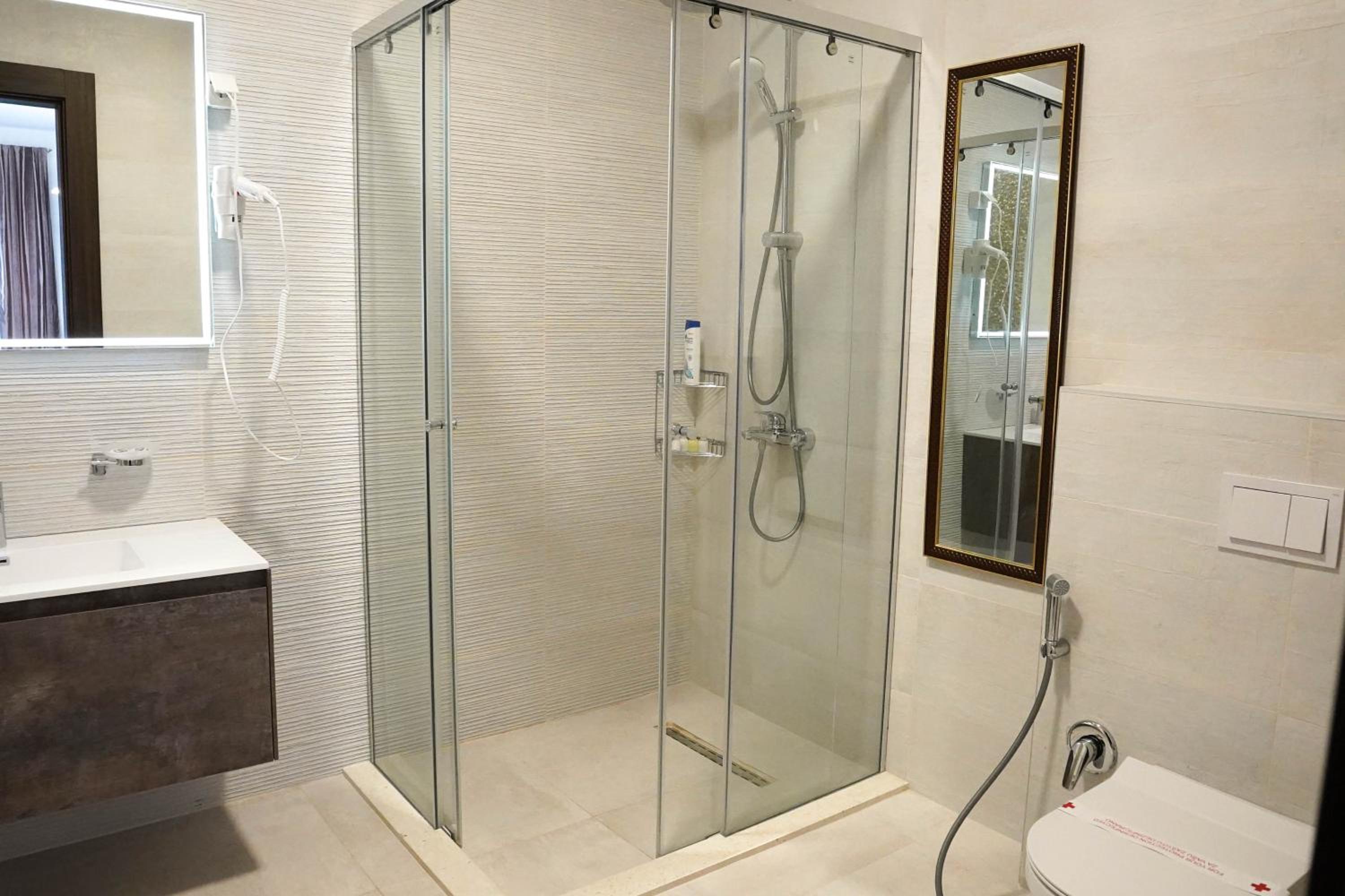 Al Hayat Apartments