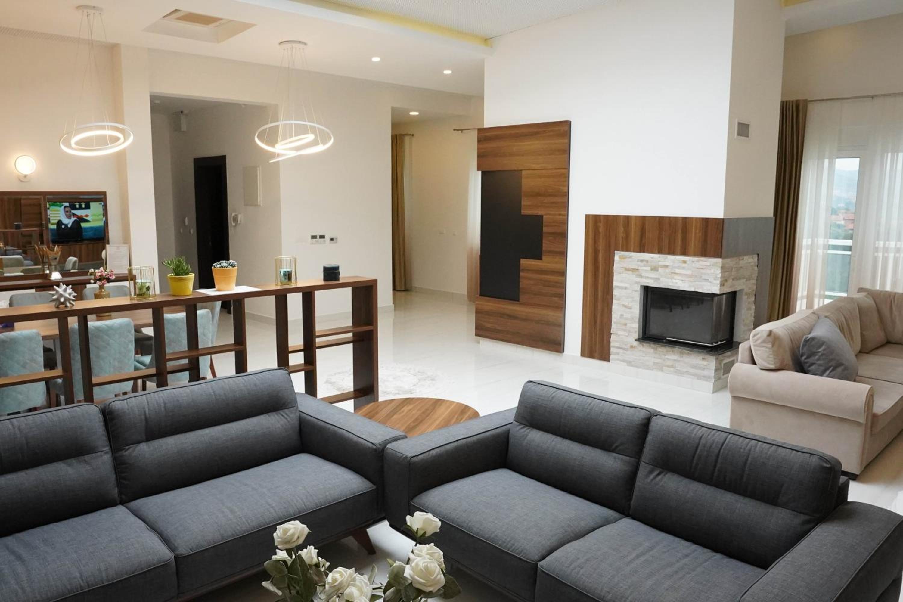 Al Hayat Apartments