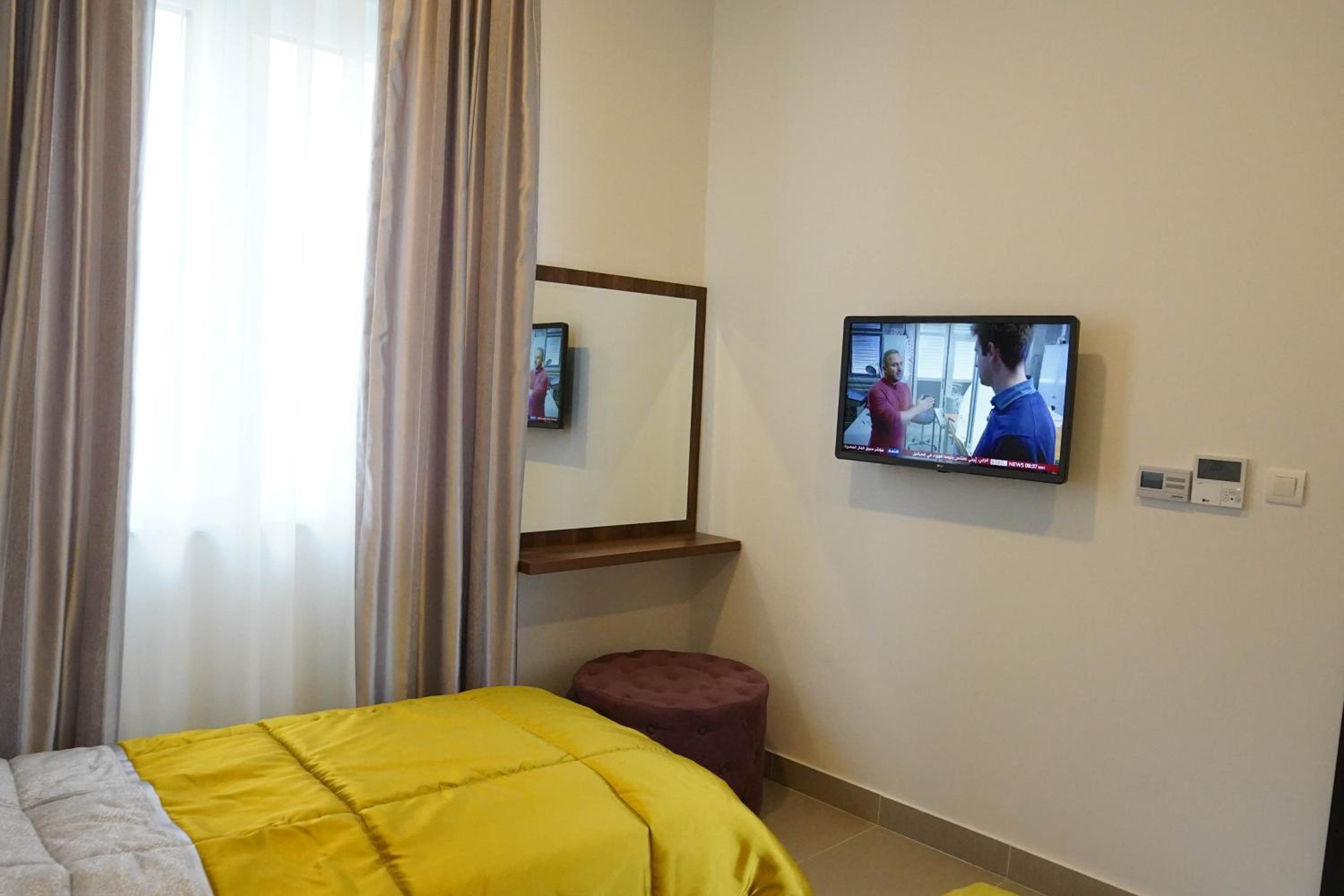 Al Hayat Apartments