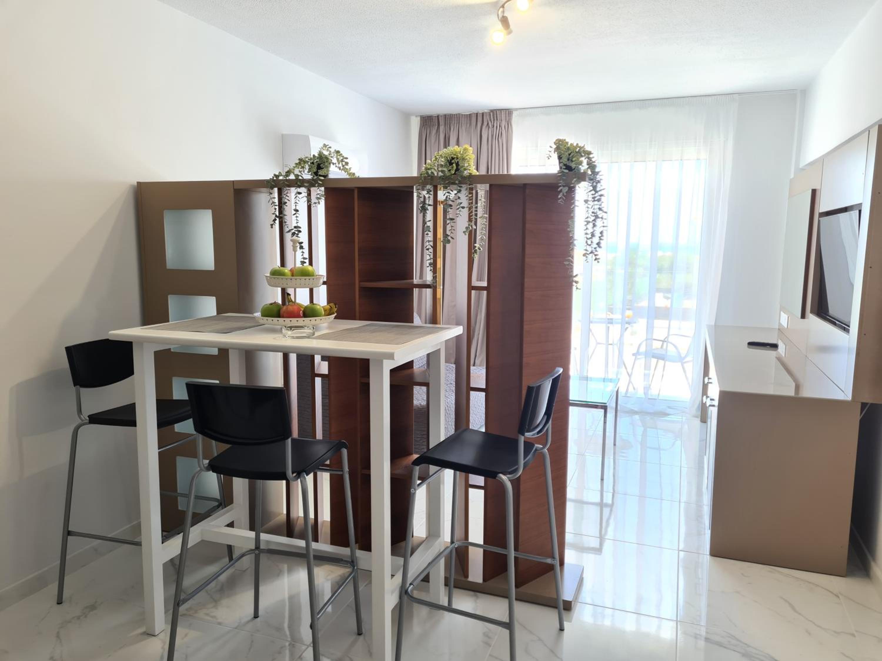 Fotoxenia Luxury Apts view 4