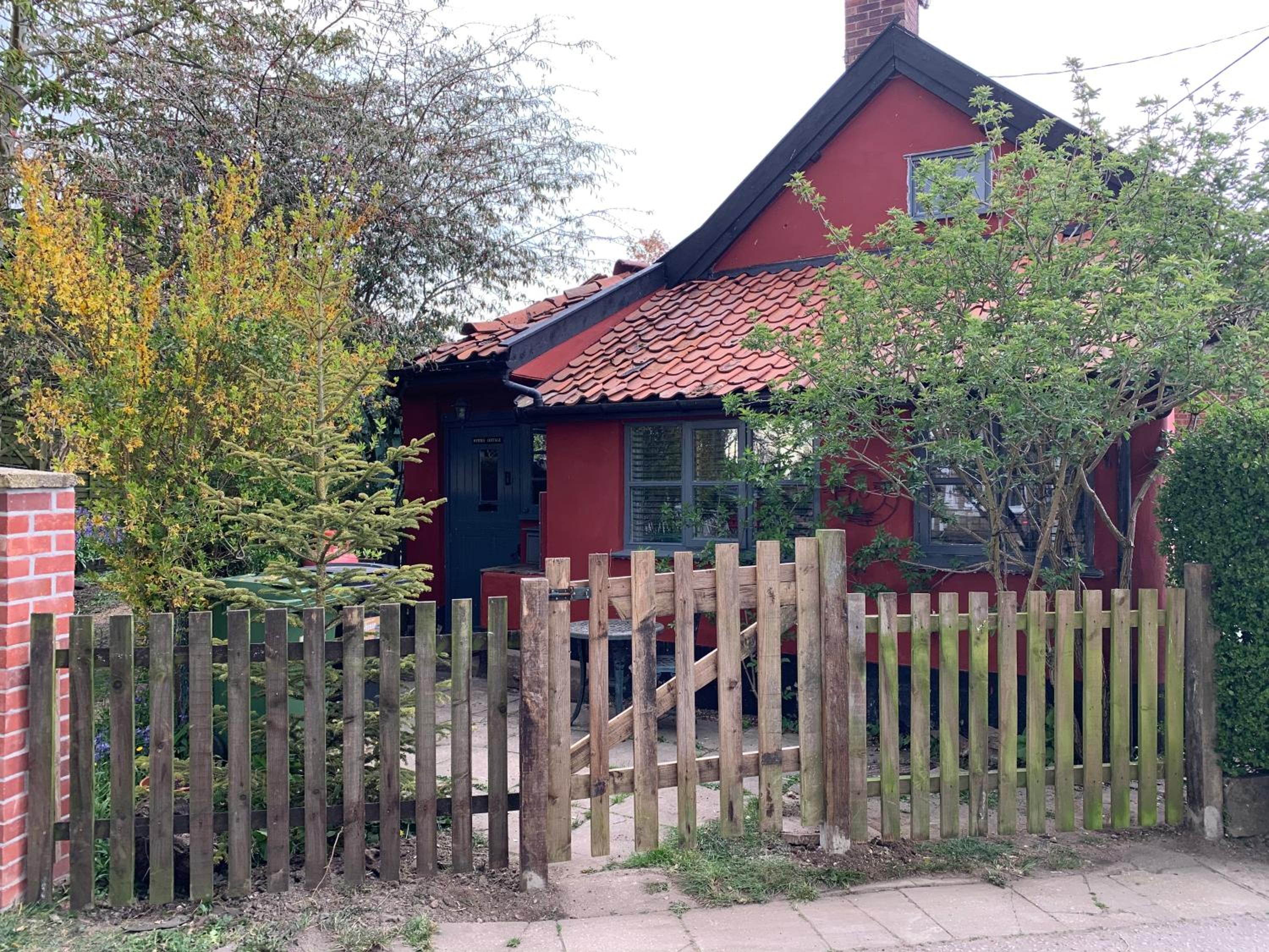 Myrtle cottage