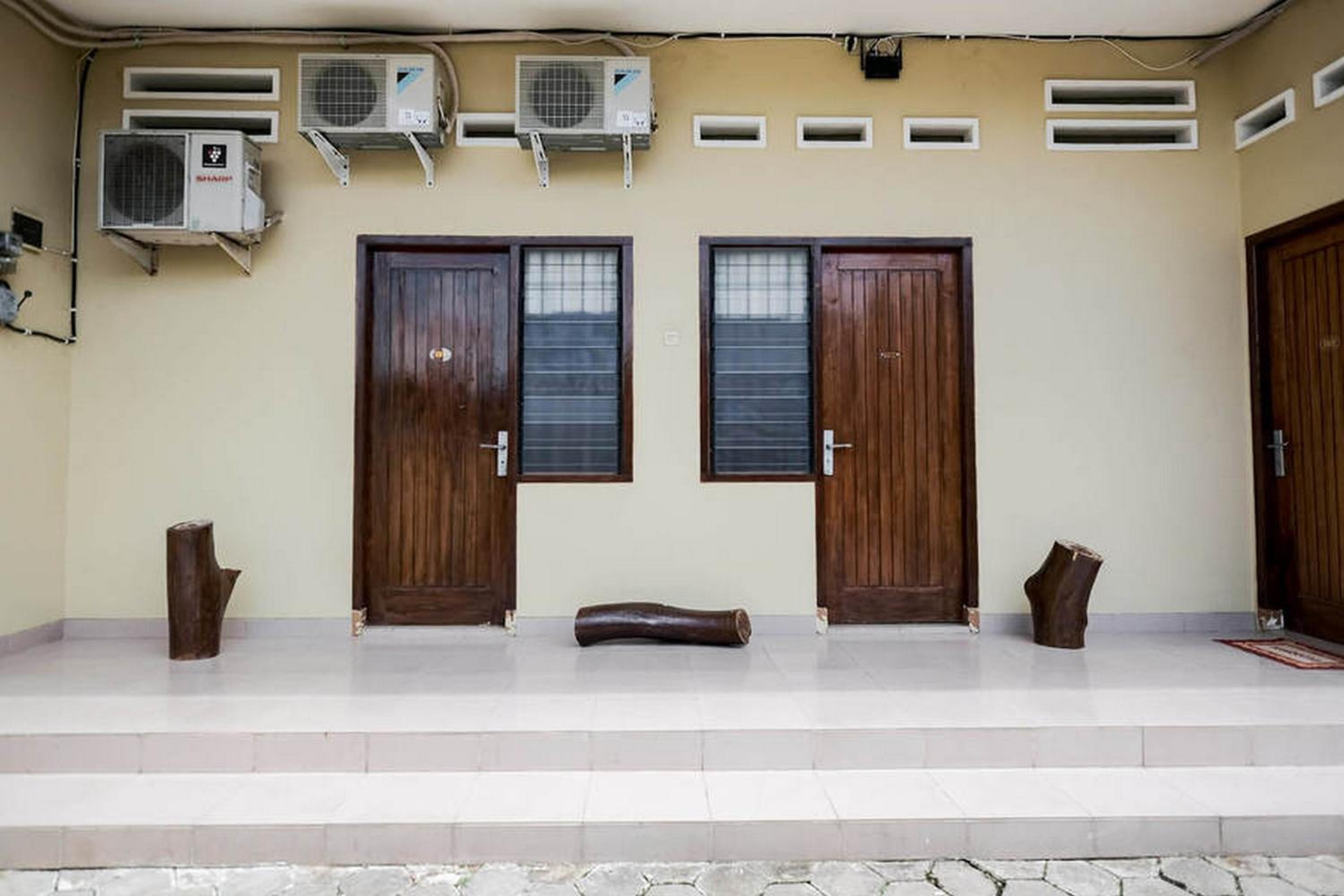 Hotel RedDoorz Syariah near Gatot Subroto Lampung 4 - Image 1