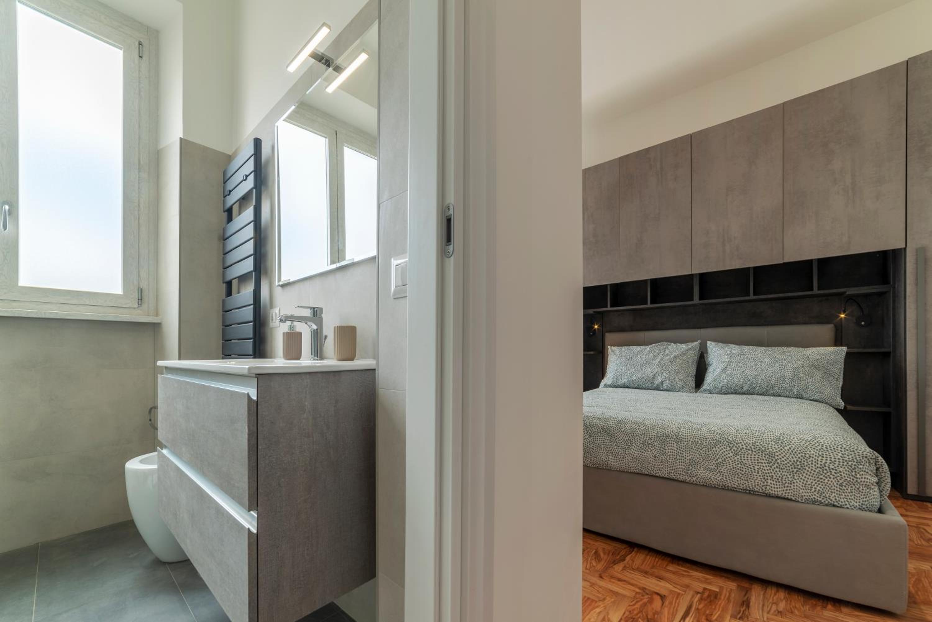 GuestHost - Rione Prati Elegant Apartment with Balcony