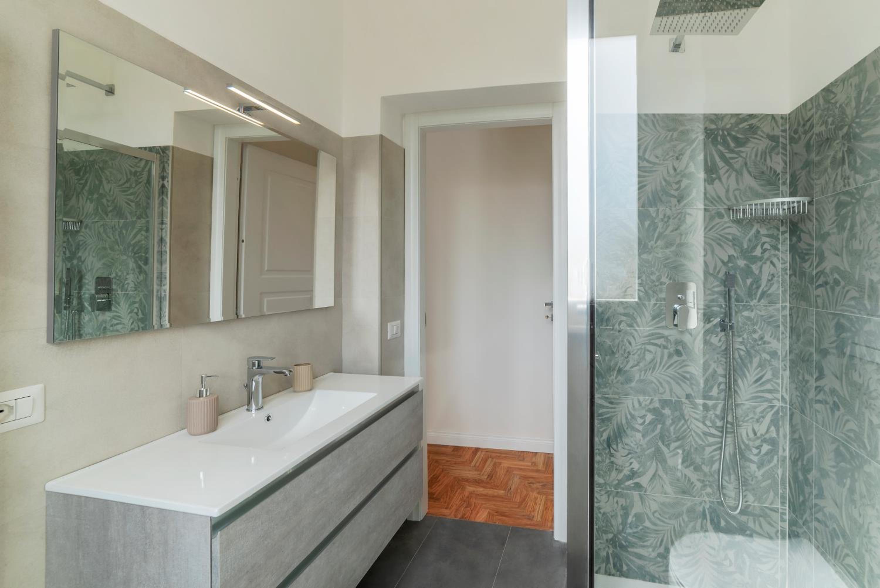 GuestHost - Rione Prati Elegant Apartment with Balcony
