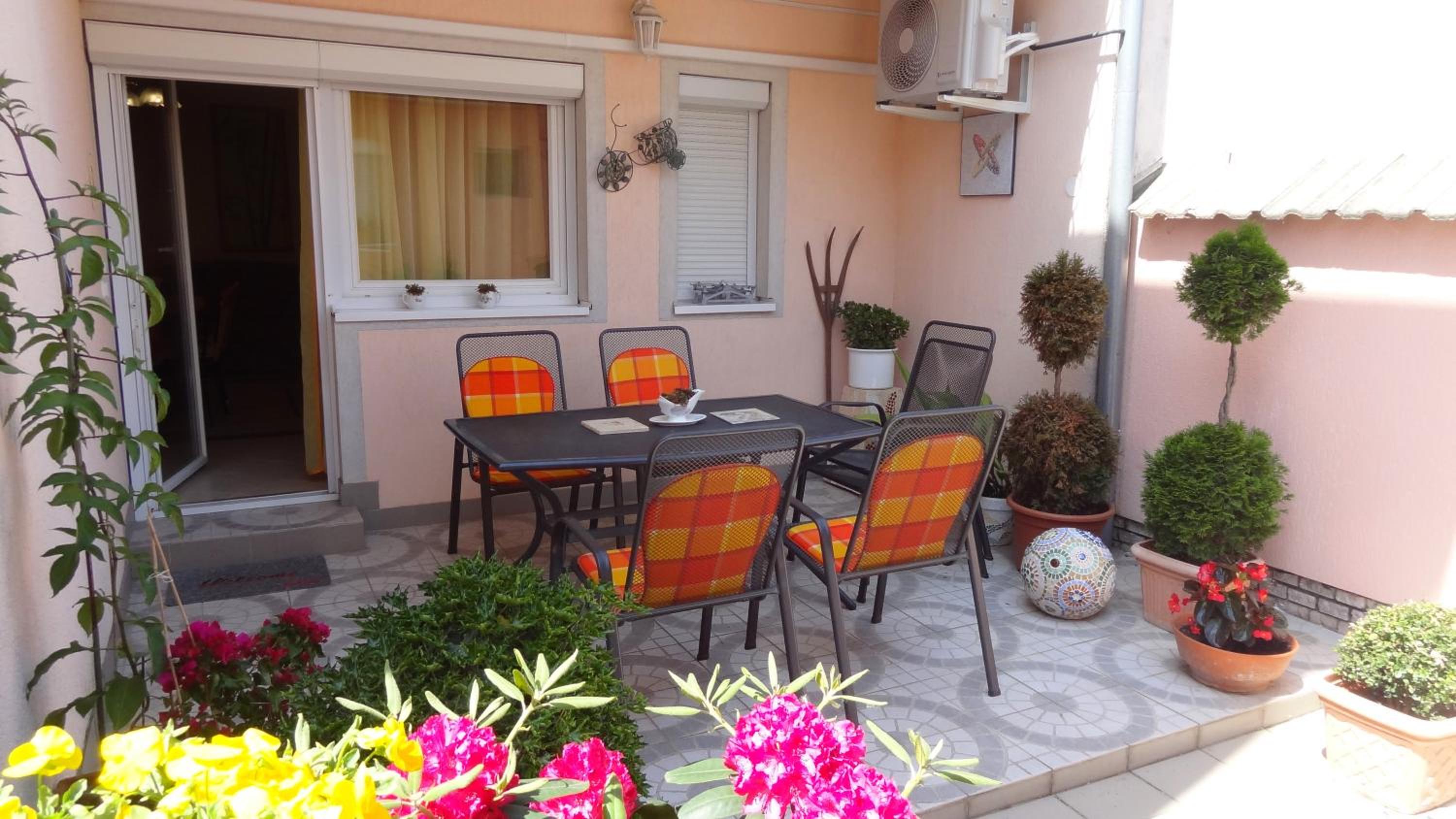 Gere Apartment House