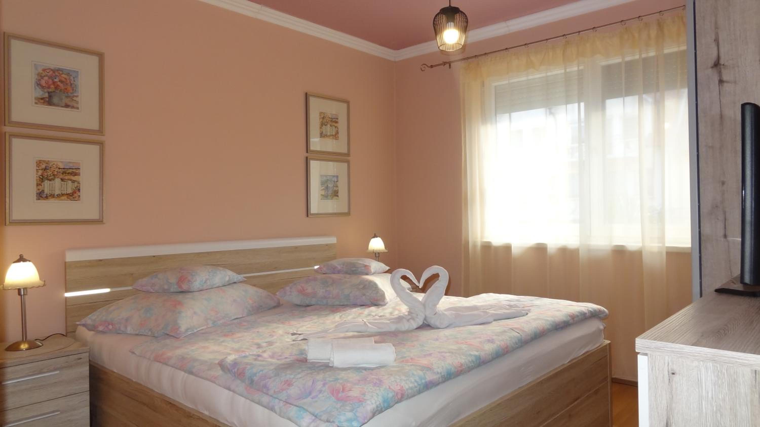 Gere Apartment House