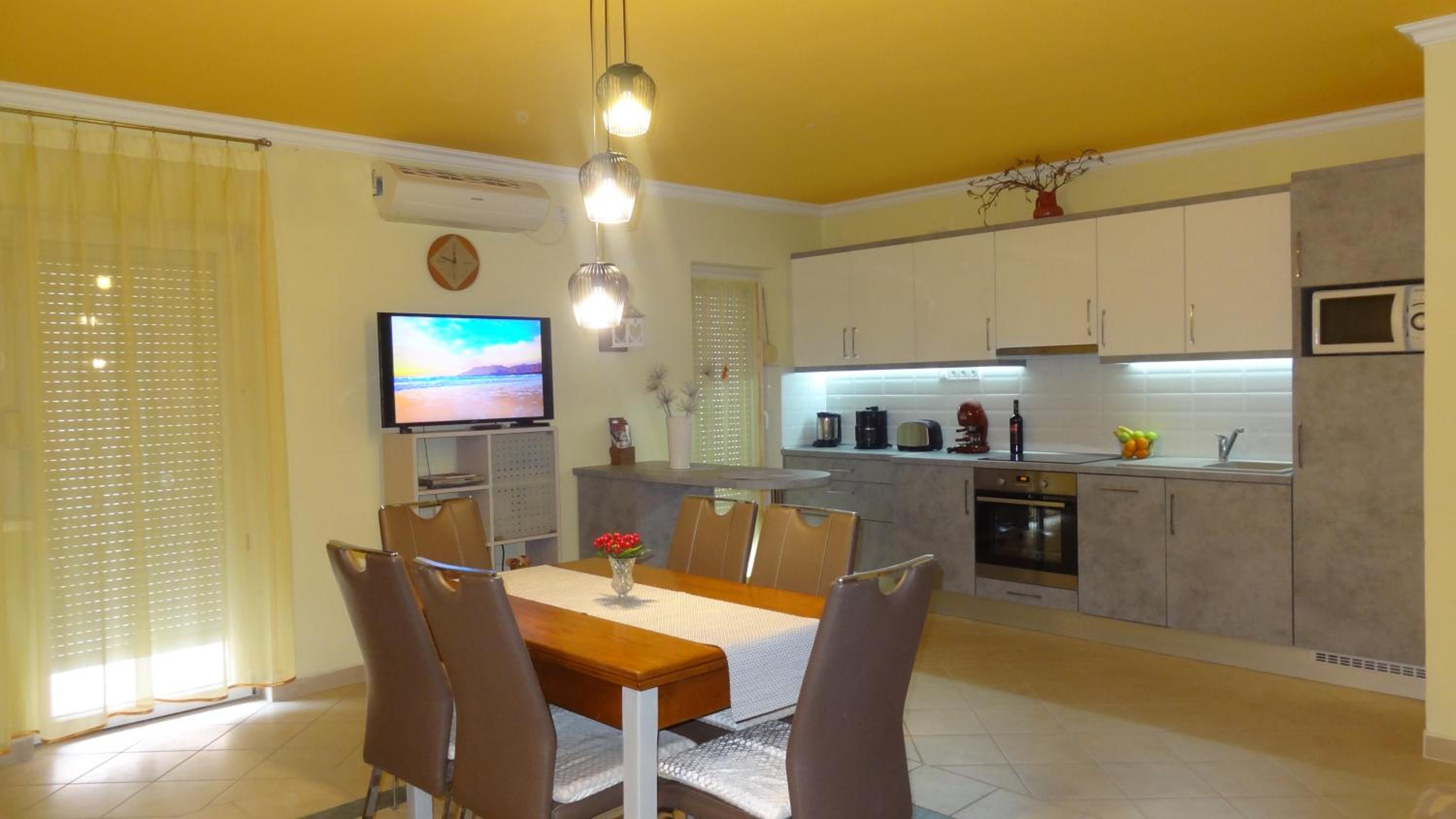 Gere Apartment House