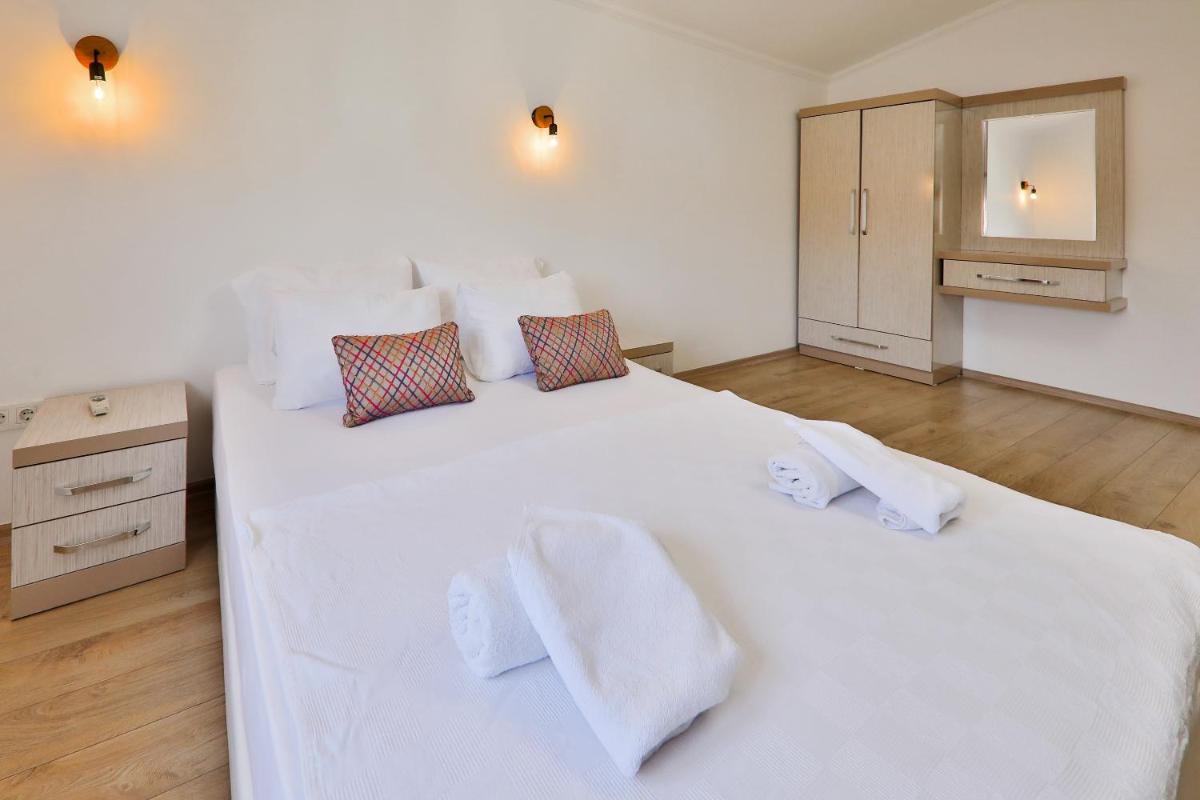 Bossa Nova Apart - Image 156