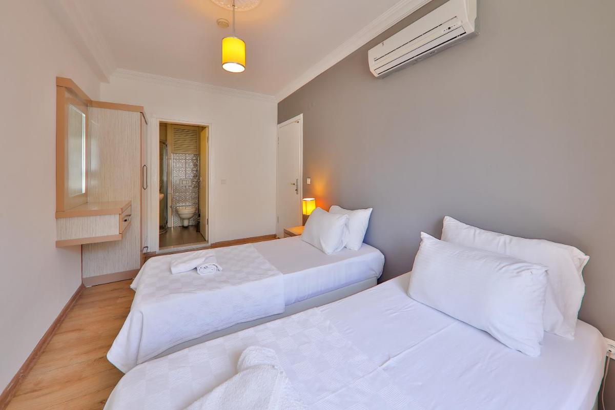 Bossa Nova Apart - Image 149