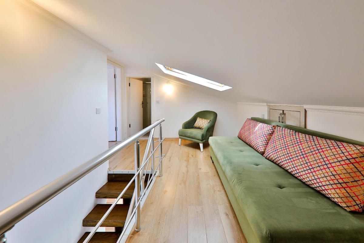 Bossa Nova Apart - Image 115