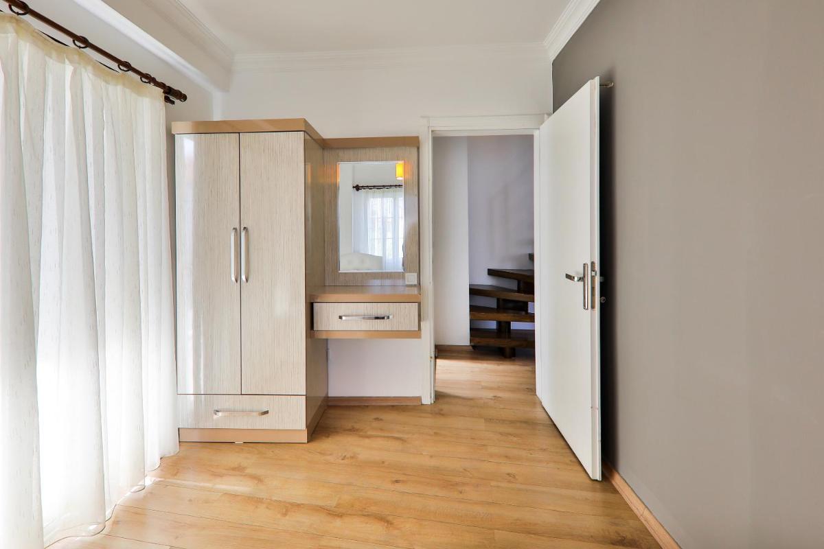 Bossa Nova Apart - Image 139