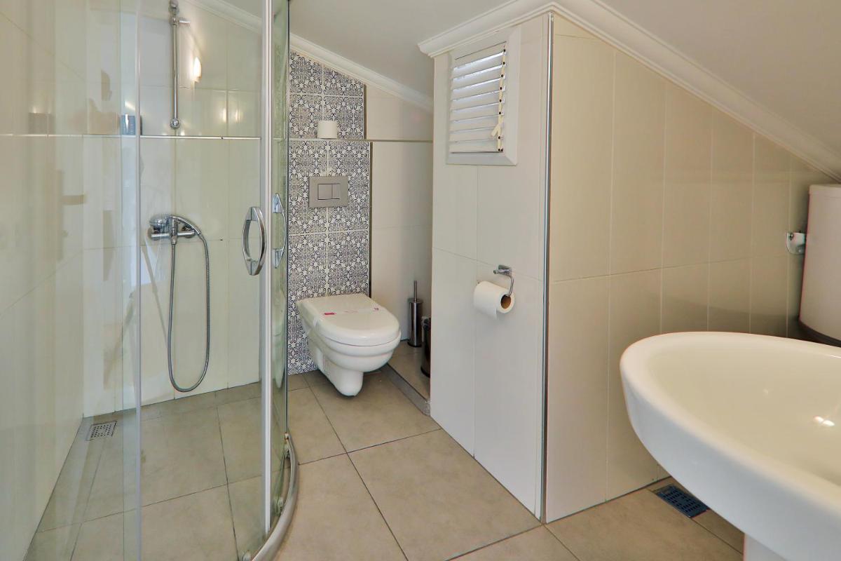 Bossa Nova Apart - Image 138