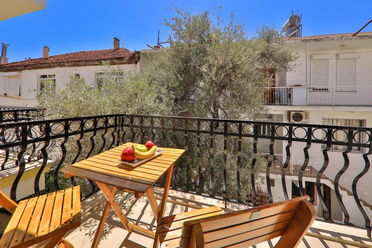 Bossa Nova Apart - Image 113