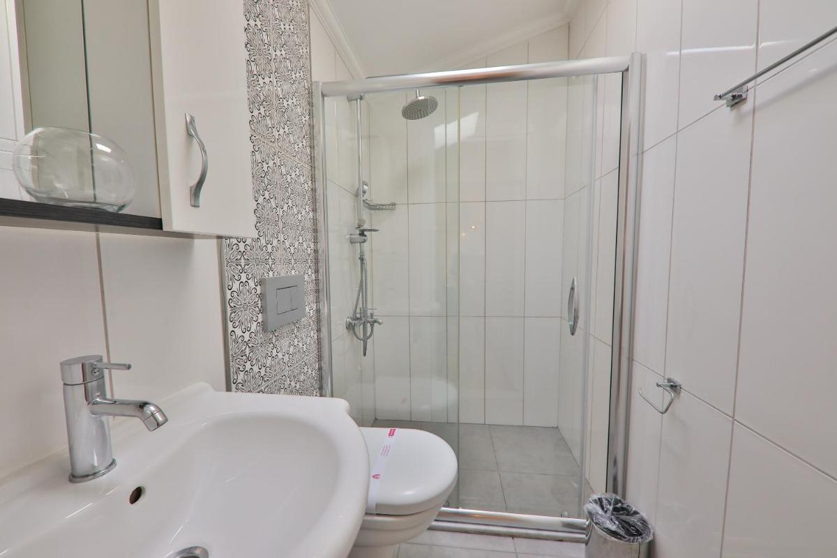 Bossa Nova Apart - Image 144