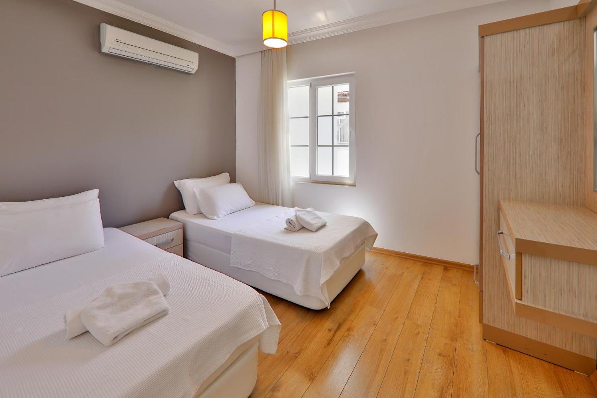 Bossa Nova Apart - Image 166