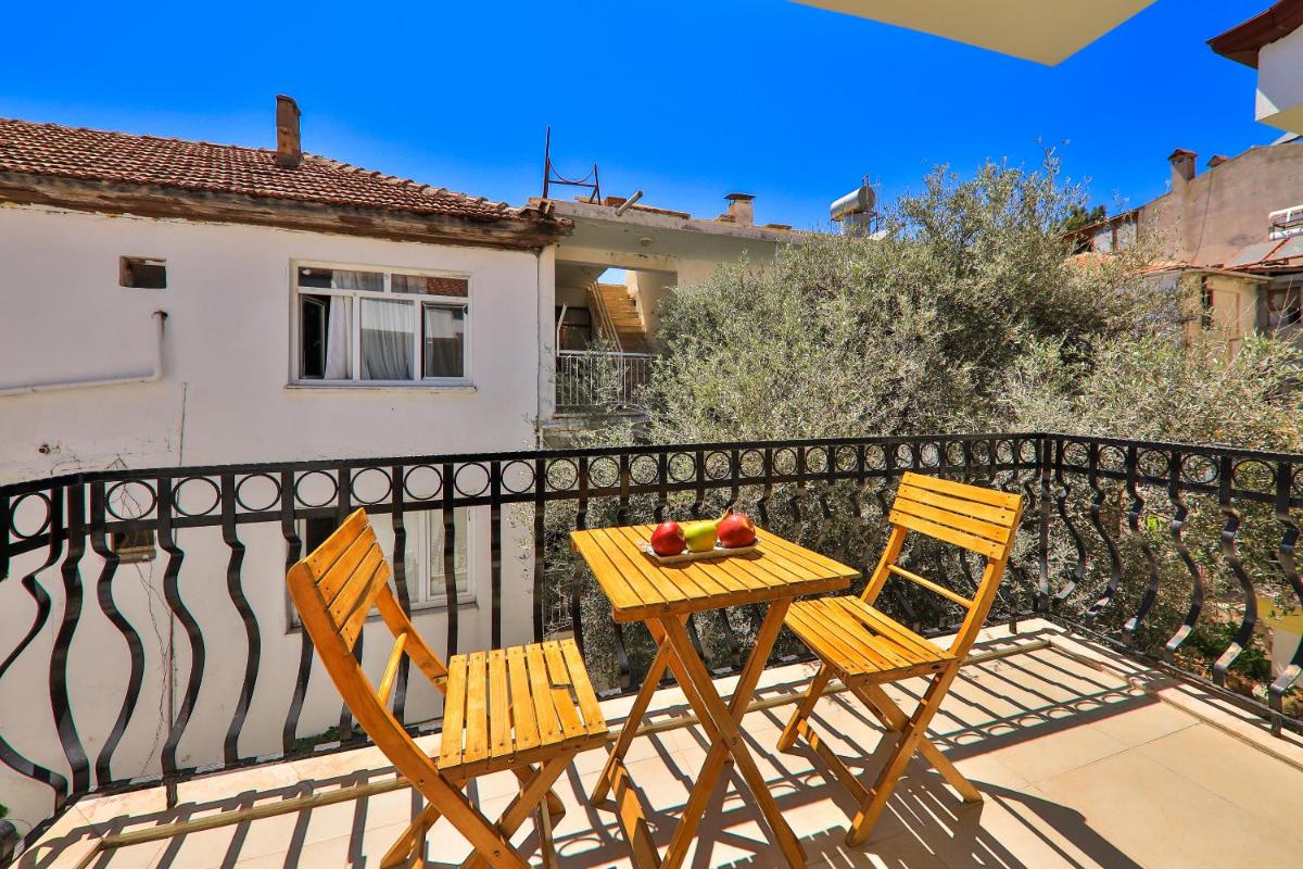 Bossa Nova Apart - Image 110