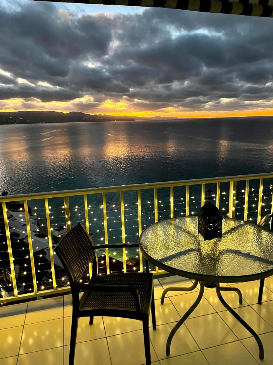 Deluxe Montego Bay Club Studio & Suites