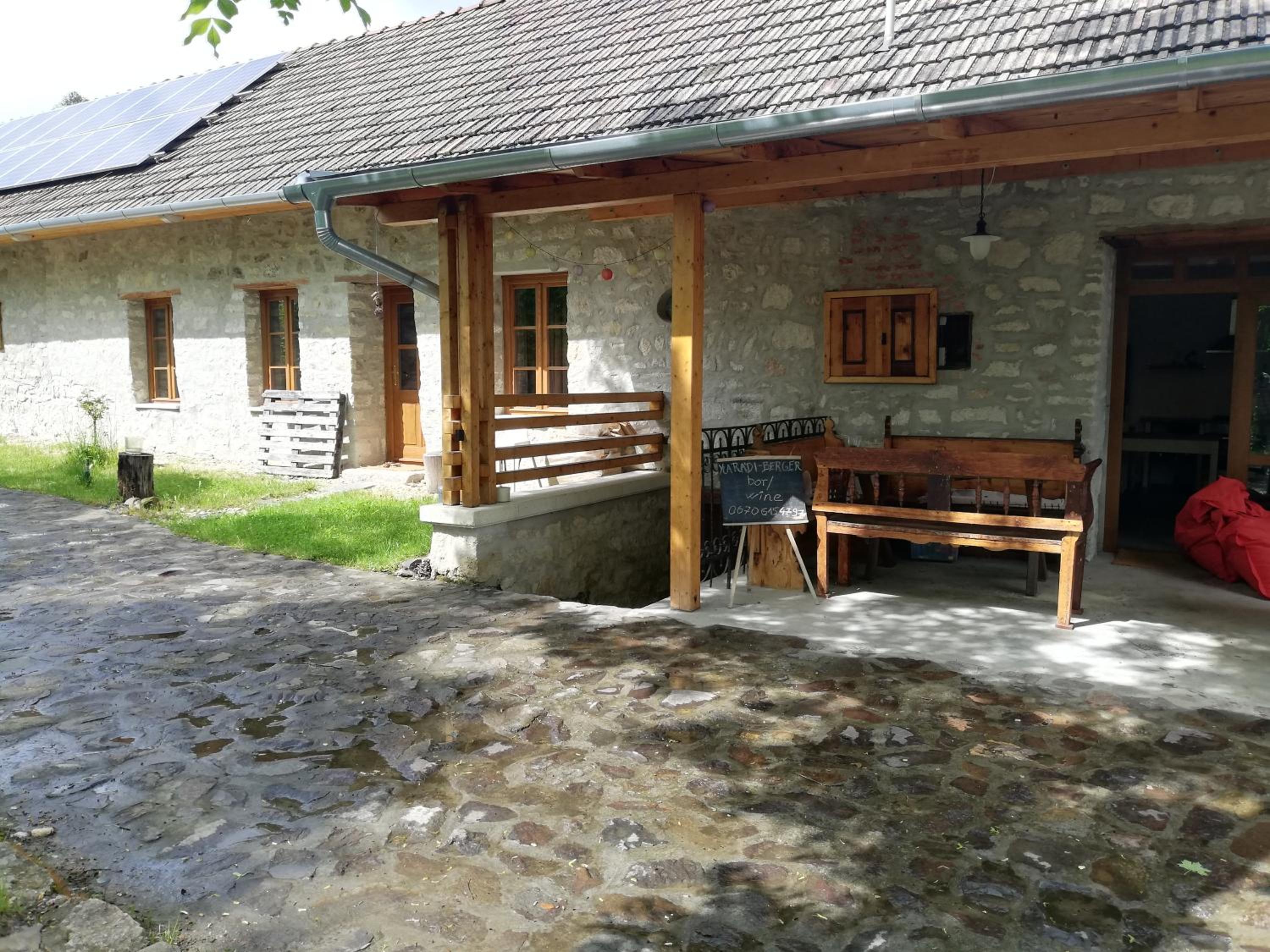 Karádi-Berger Wine and Bike Erdőbénye