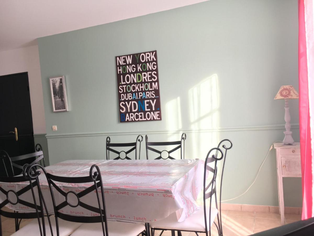 Disney, 8 p, comfortable 2 bedrooms family apartment, wifi, NETFLIX view 5