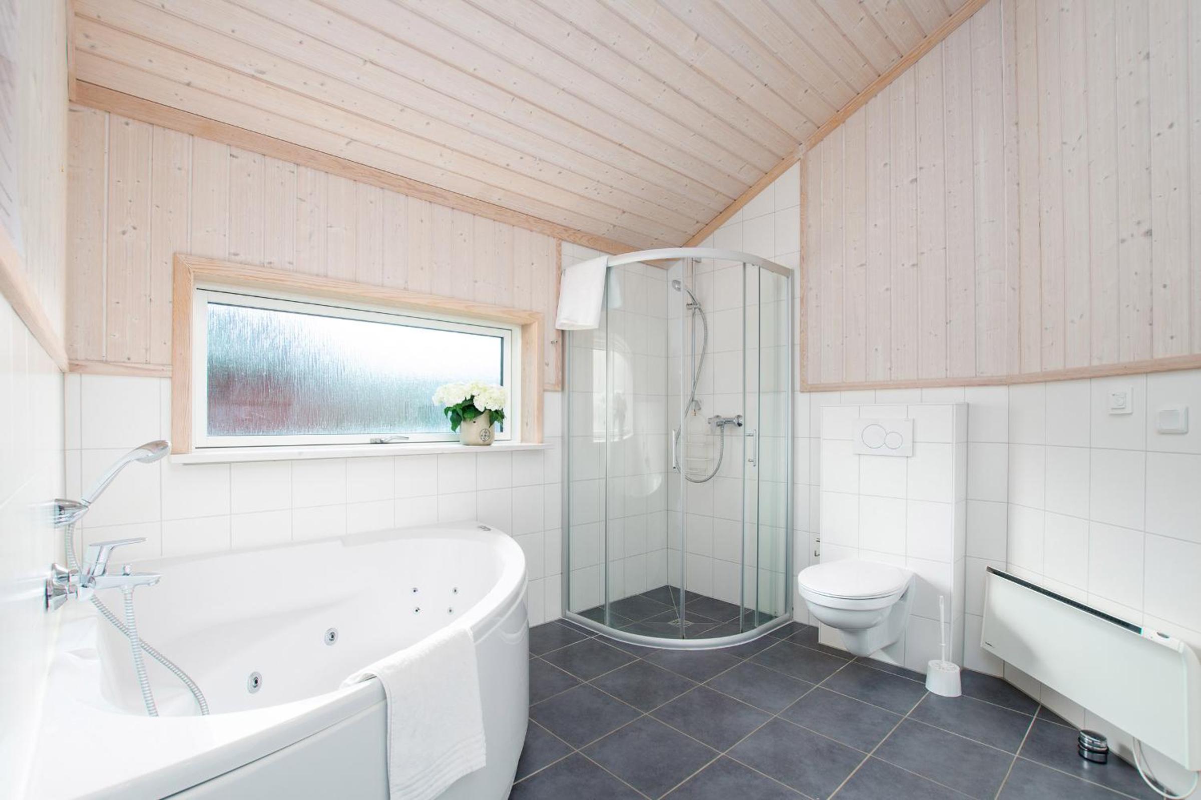 Resort 1 Surfer's Residence E 137