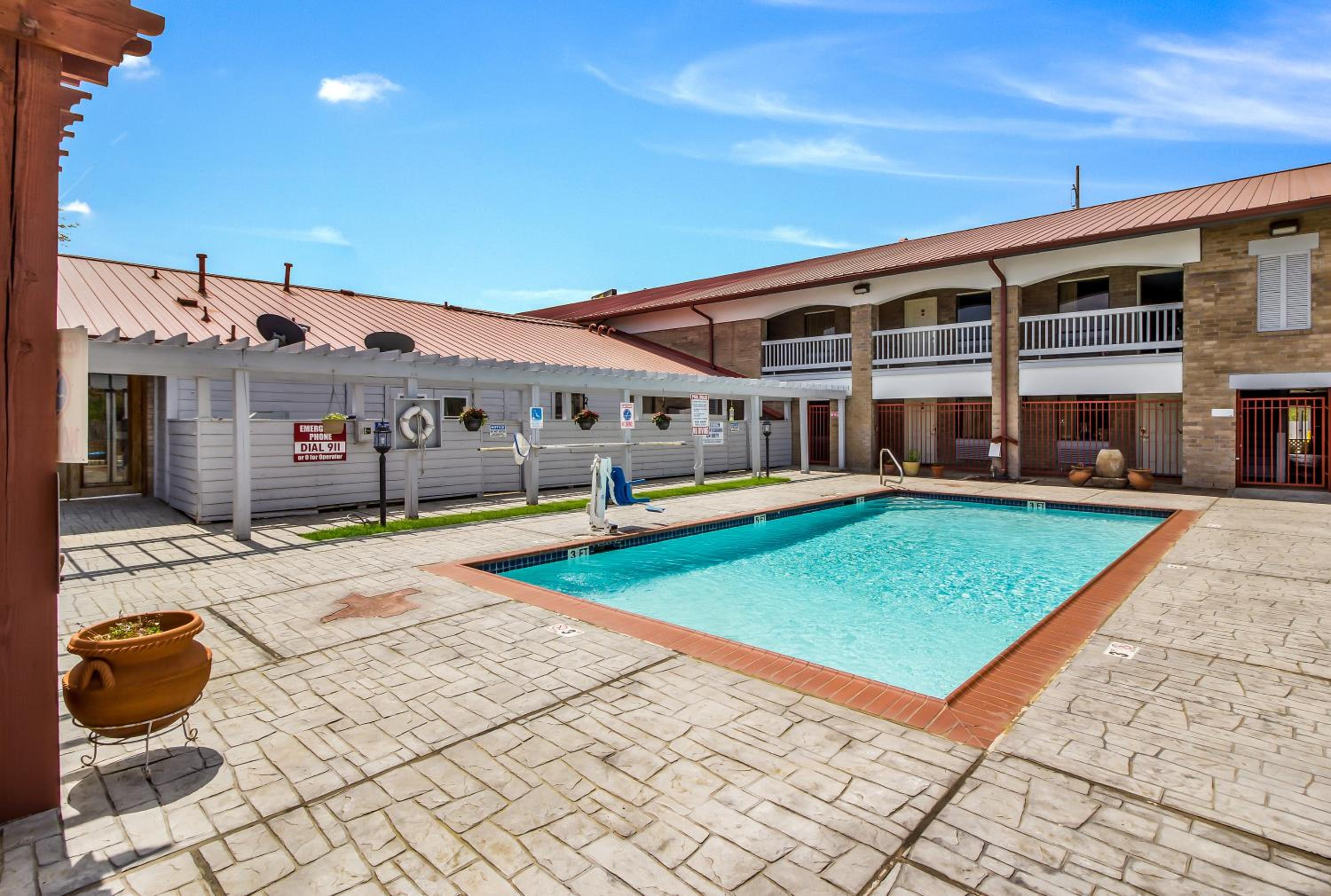Americas Best Value Inn Columbus