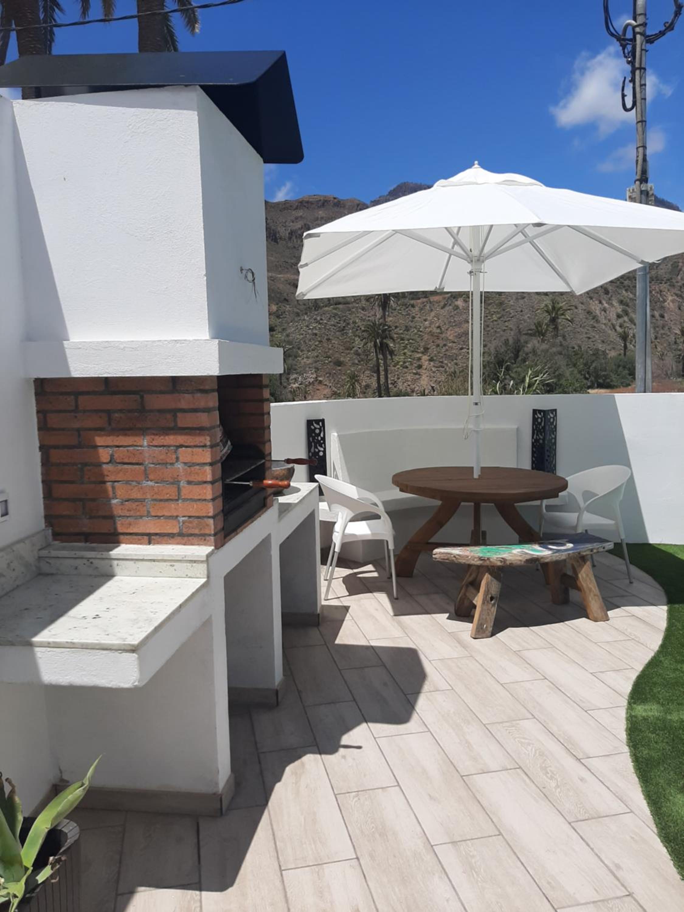 Villa Aura