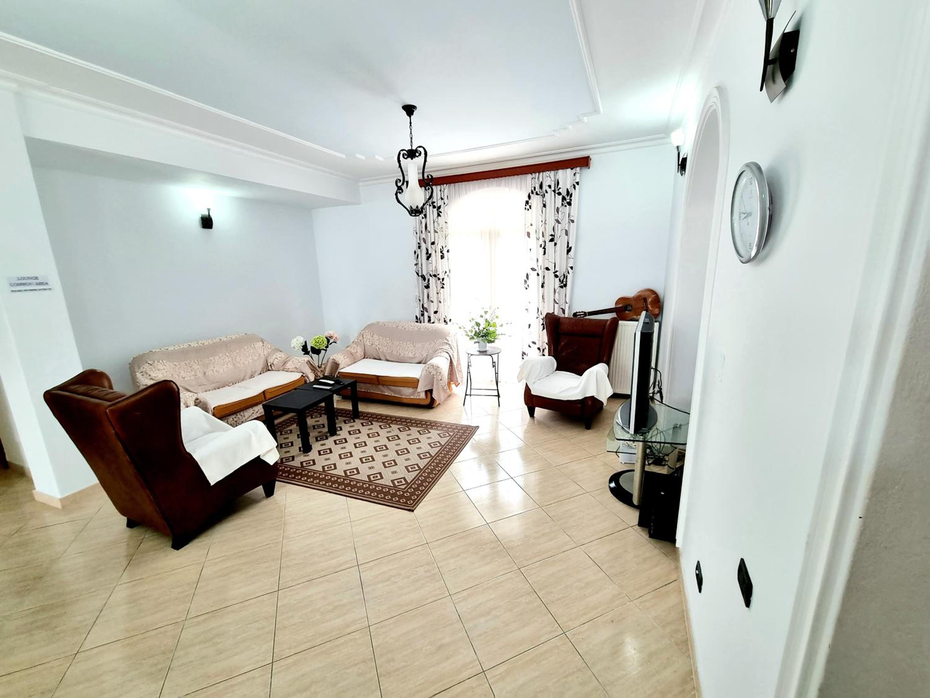 Luckyshine hostel