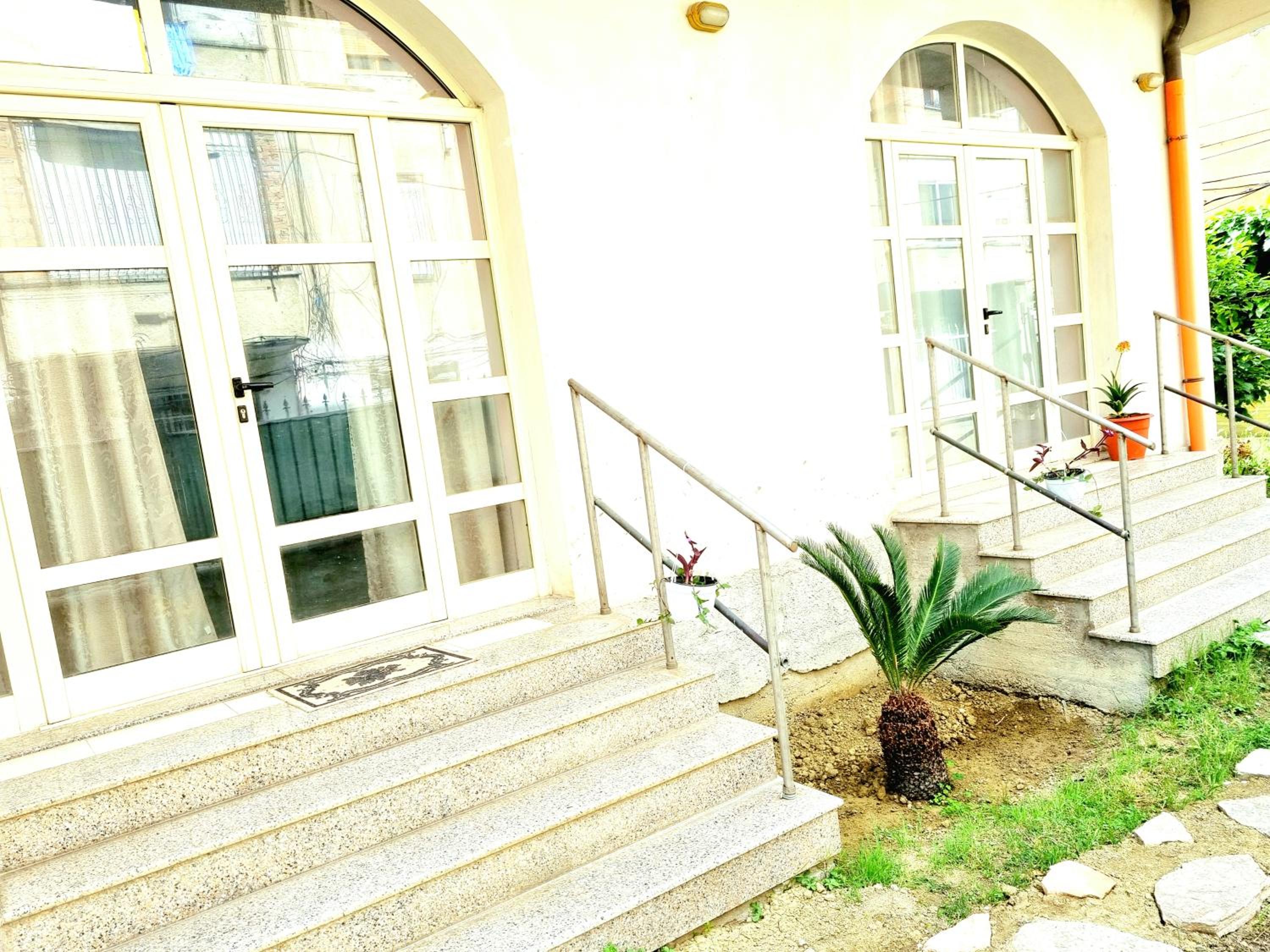 Luckyshine hostel