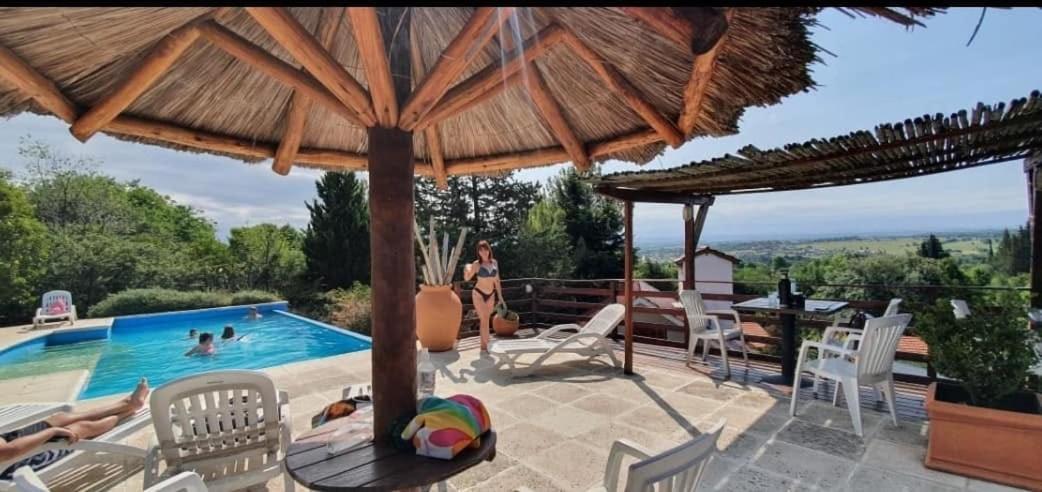 Posada del Halcón - Cabañas y Suites