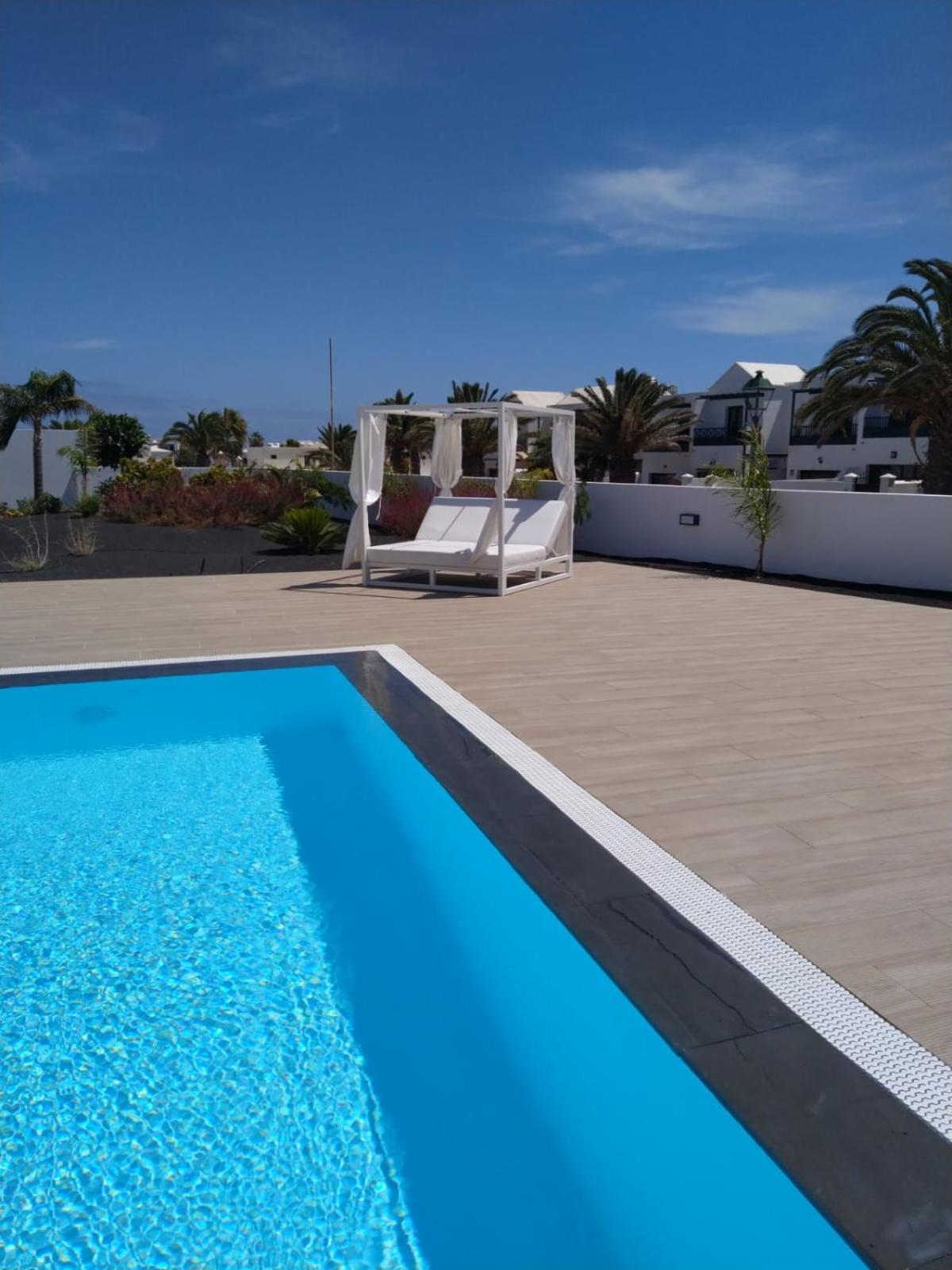 Hotel Apartment El Sueño - GREAT SEA VIEWS - infinity POOL - free Wifi- smart TV-Residence Senator - Image 1