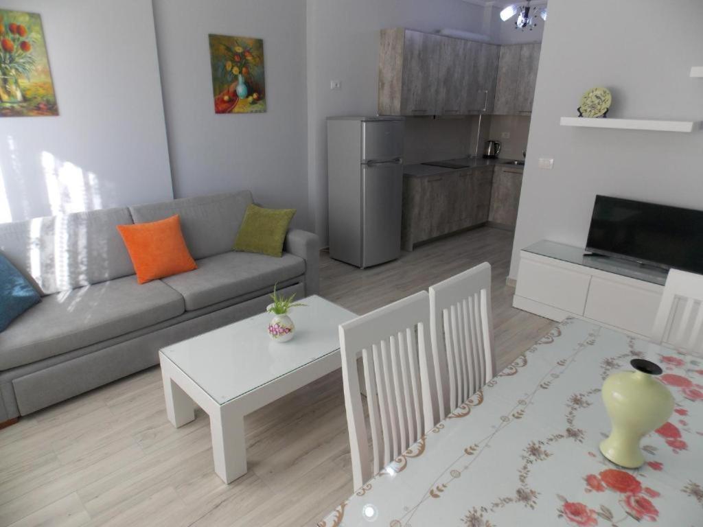 Coastline Apartments