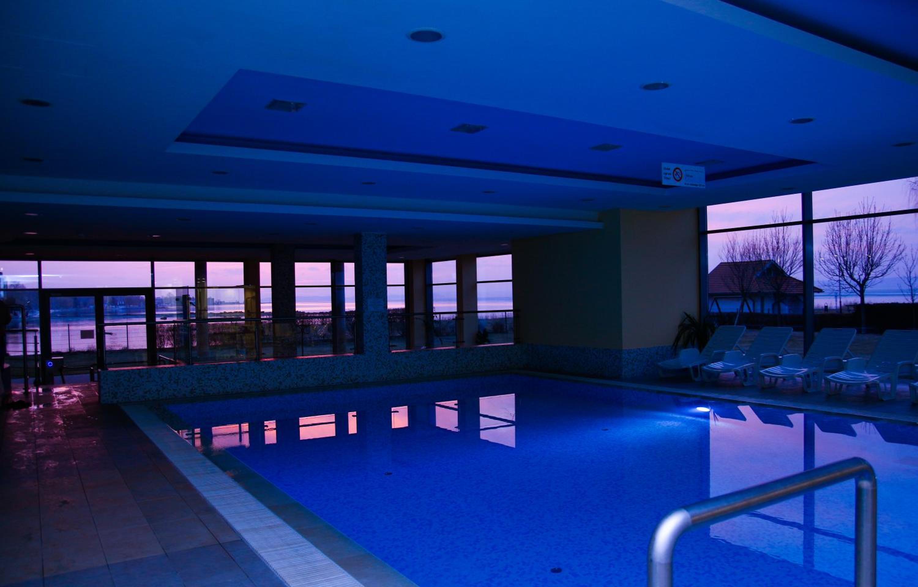 Club 218 Wellness Luxus Apartman