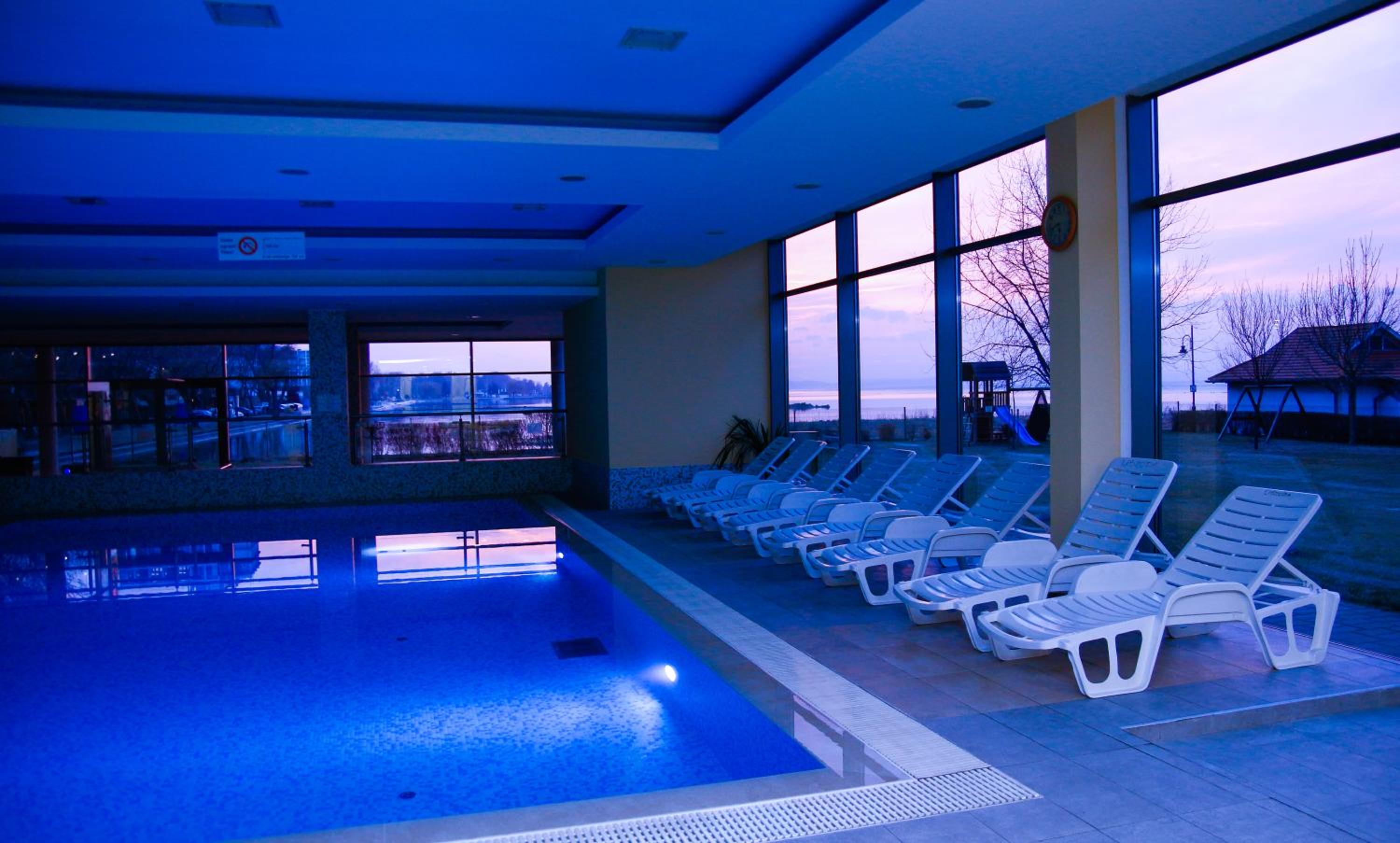 Club 218 Wellness Luxus Apartman