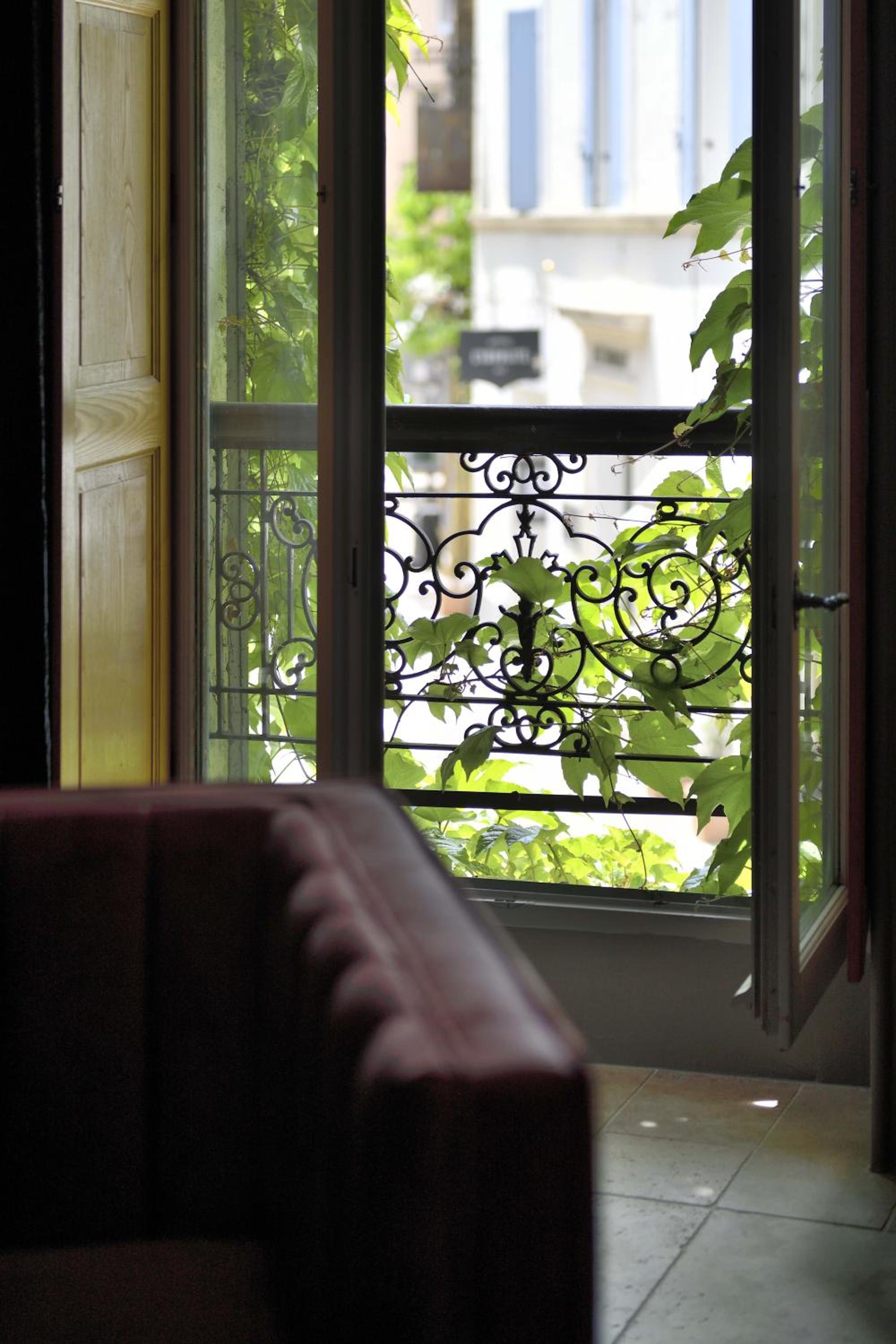 balcony