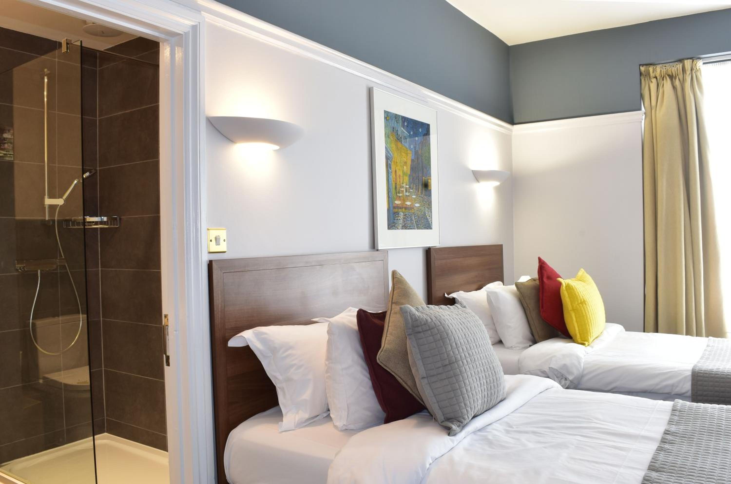 Oxford Vacations - Royal Oxford Hotel - Property Image 21